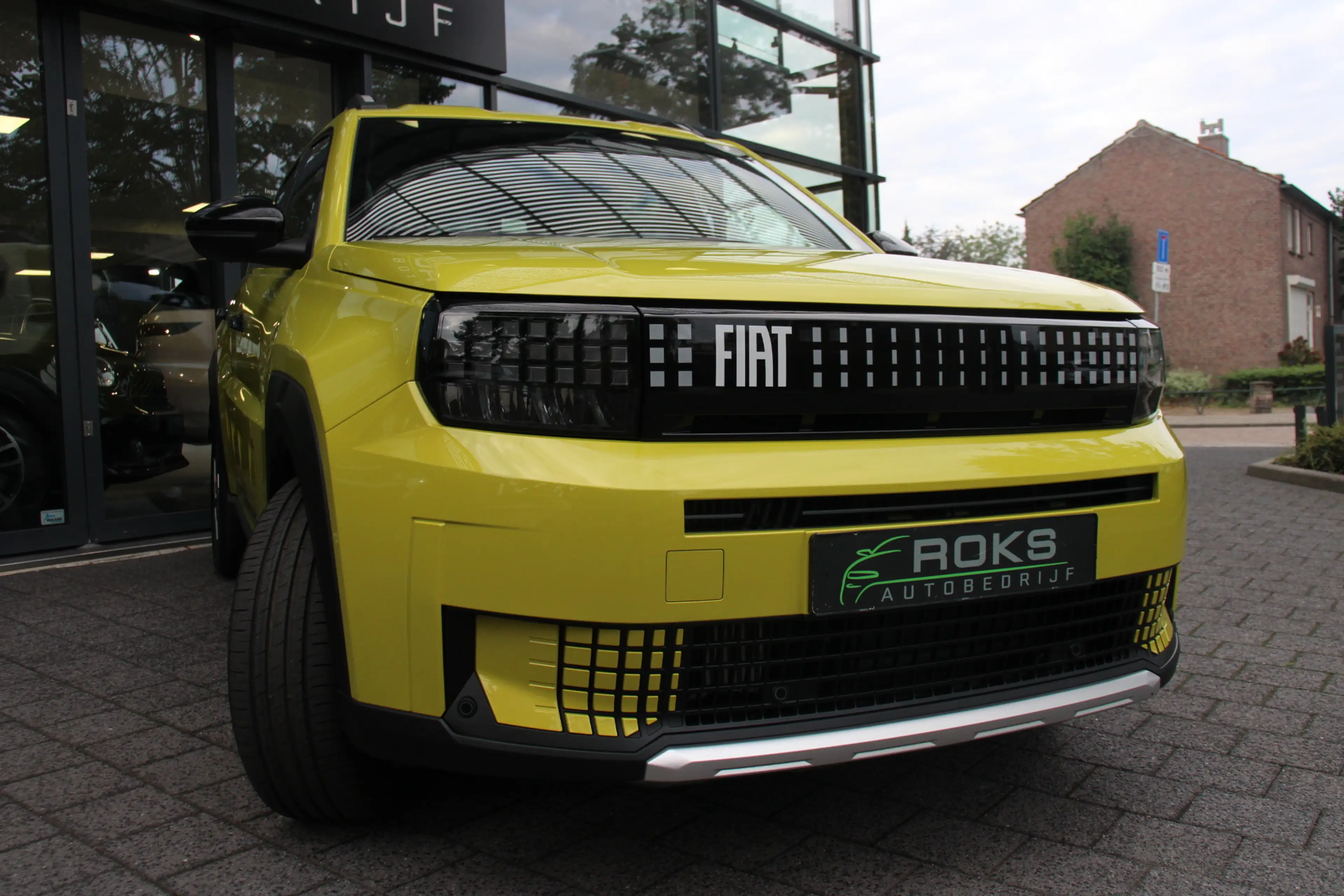 Fiat Grande Panda 1.2 Hybrid La Prima — photo 12