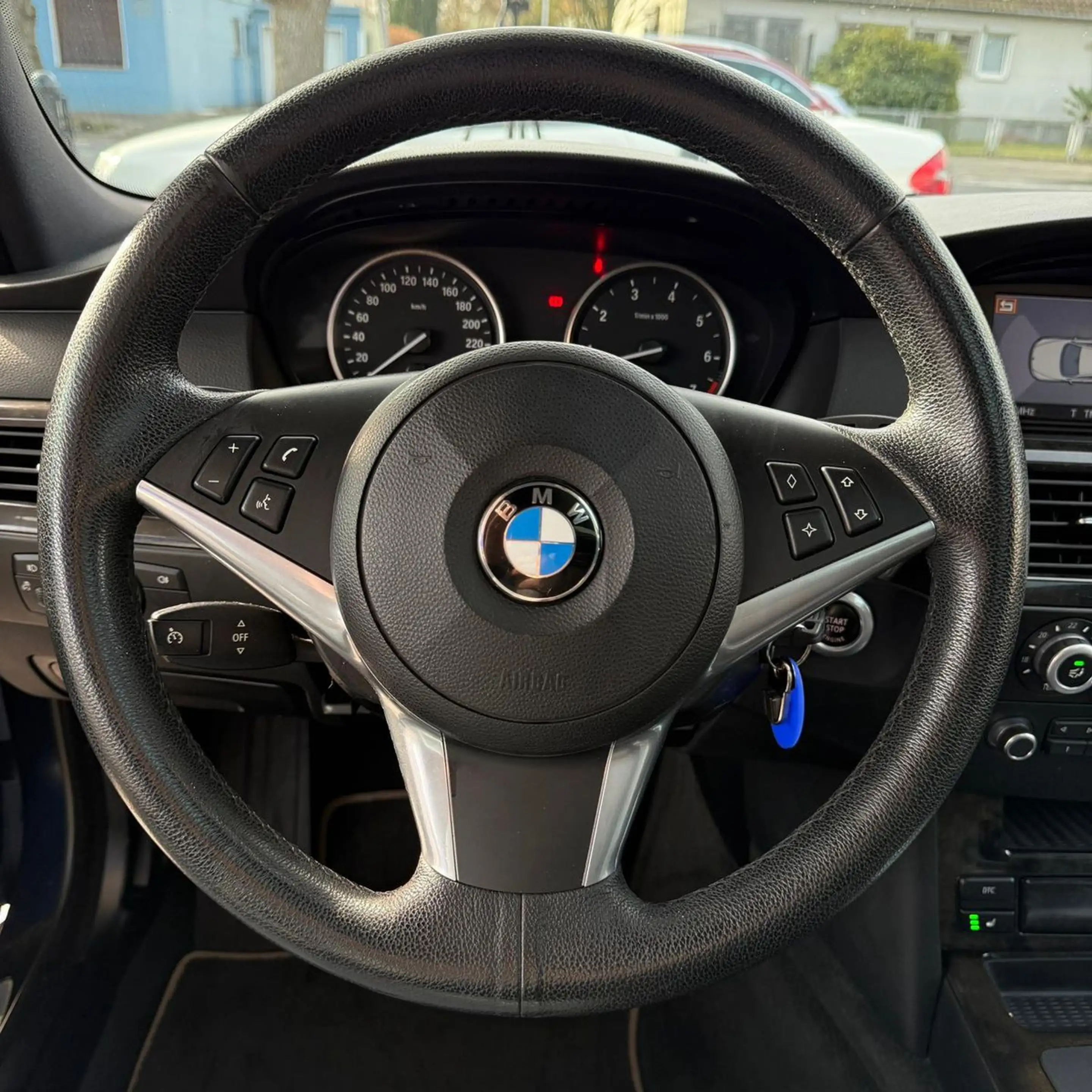 BMW 523 5 TourinEdition Lifestyle / Automatik — photo 11