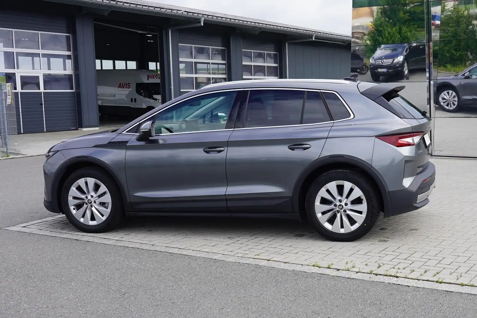 Skoda Elroq 85 Loft AHK Wärmepumpe Grau - 2