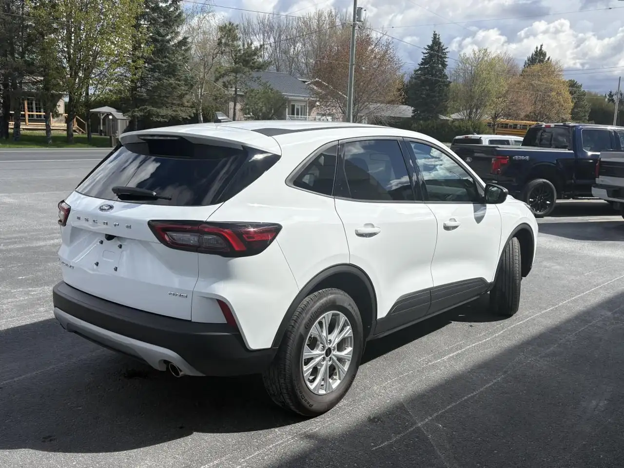 Ford Escape снимка Ford Escape