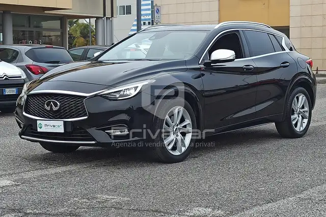 Infiniti Q30 1.5 diesel Premium Tech NEOPATENTATI EURO 6B
