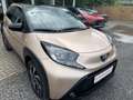 Toyota Aygo X Team D 1,0 l Apple CarPlay Android Auto Musikstrea Beige - thumbnail 6