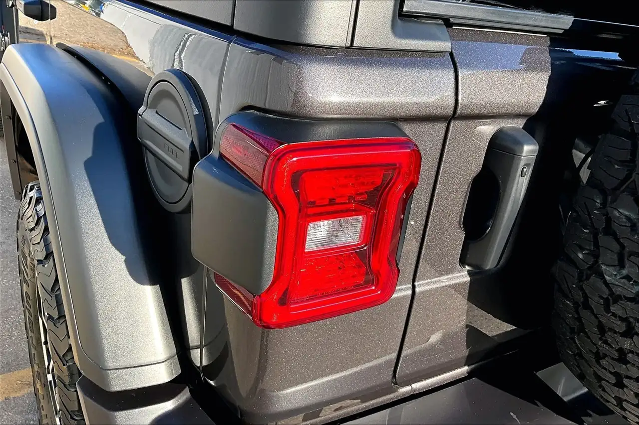 Jeep Wrangler снимка Jeep Wrangler