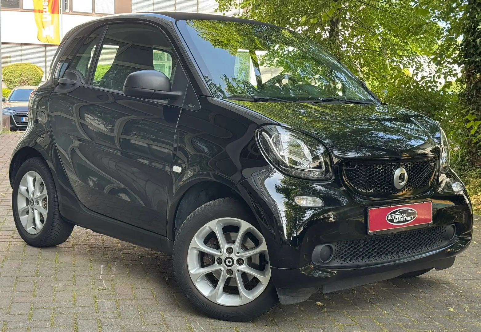 smart forTwo TÜV AU NEU*KLIMA*SITZ-HZ*BLUETOOTH* Zwart - 1