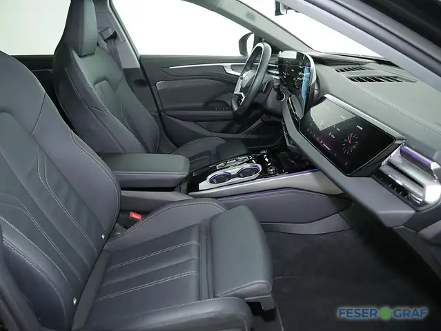 Audi A6 view 6