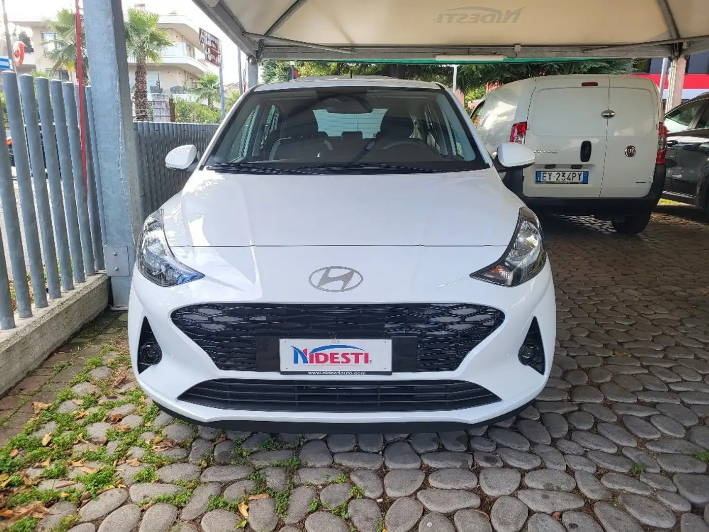 Hyundai i10 i10 1.0 mpi Connectline 63cv CAMBIO AUTOMATICO Blanc - 2