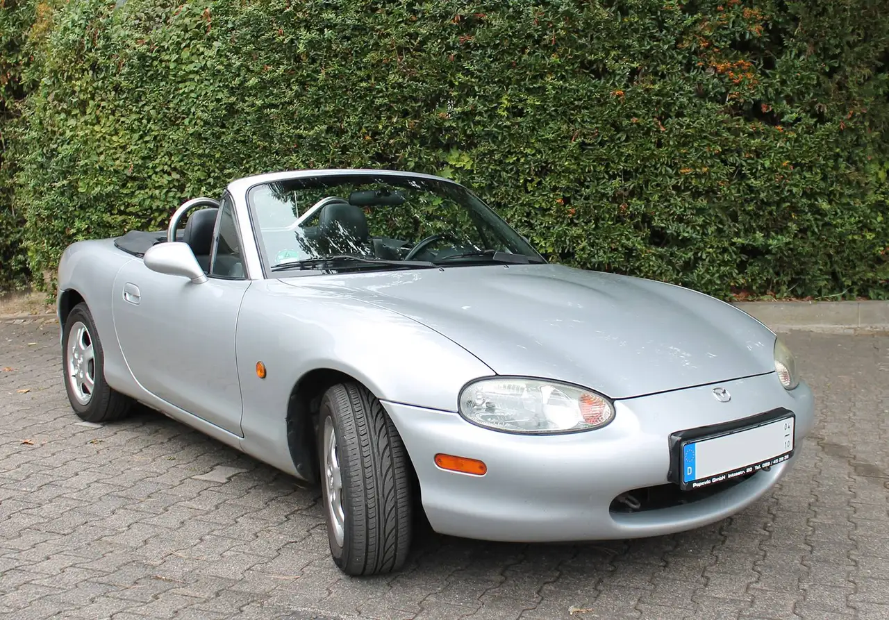Mazda MX-5 1.6i 16V, foto 1
