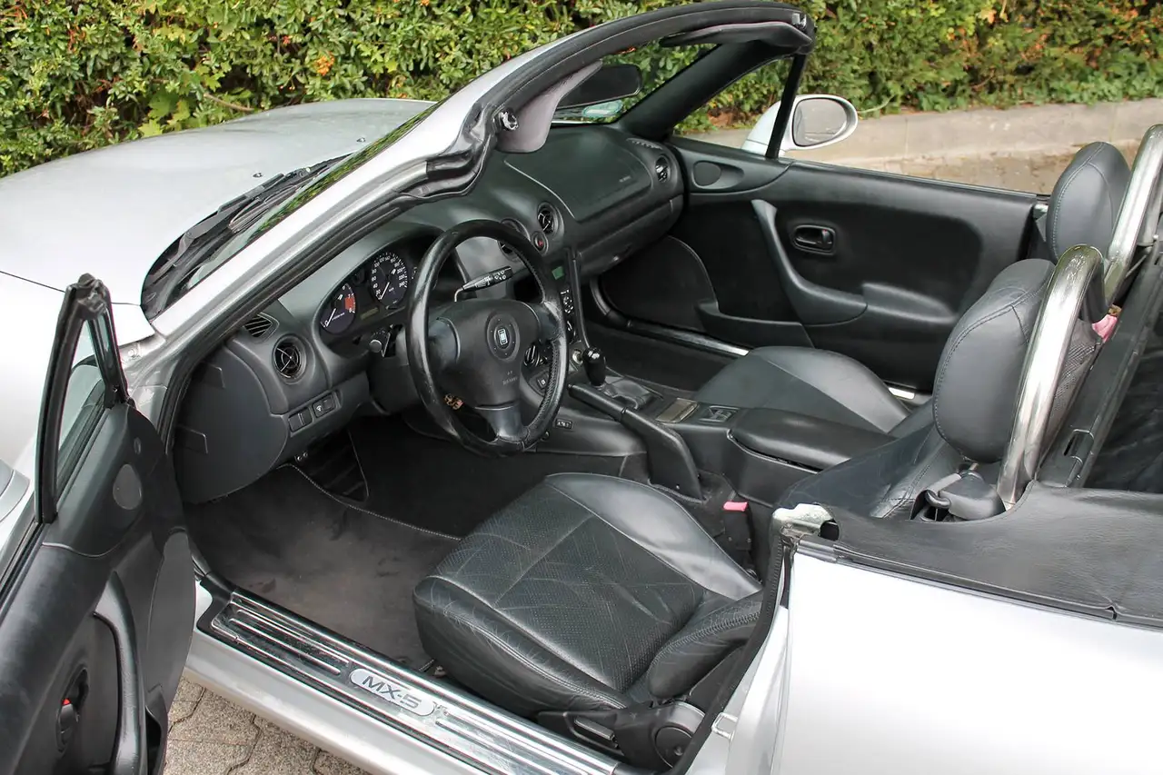 Mazda MX-5 1.6i 16V, foto 8