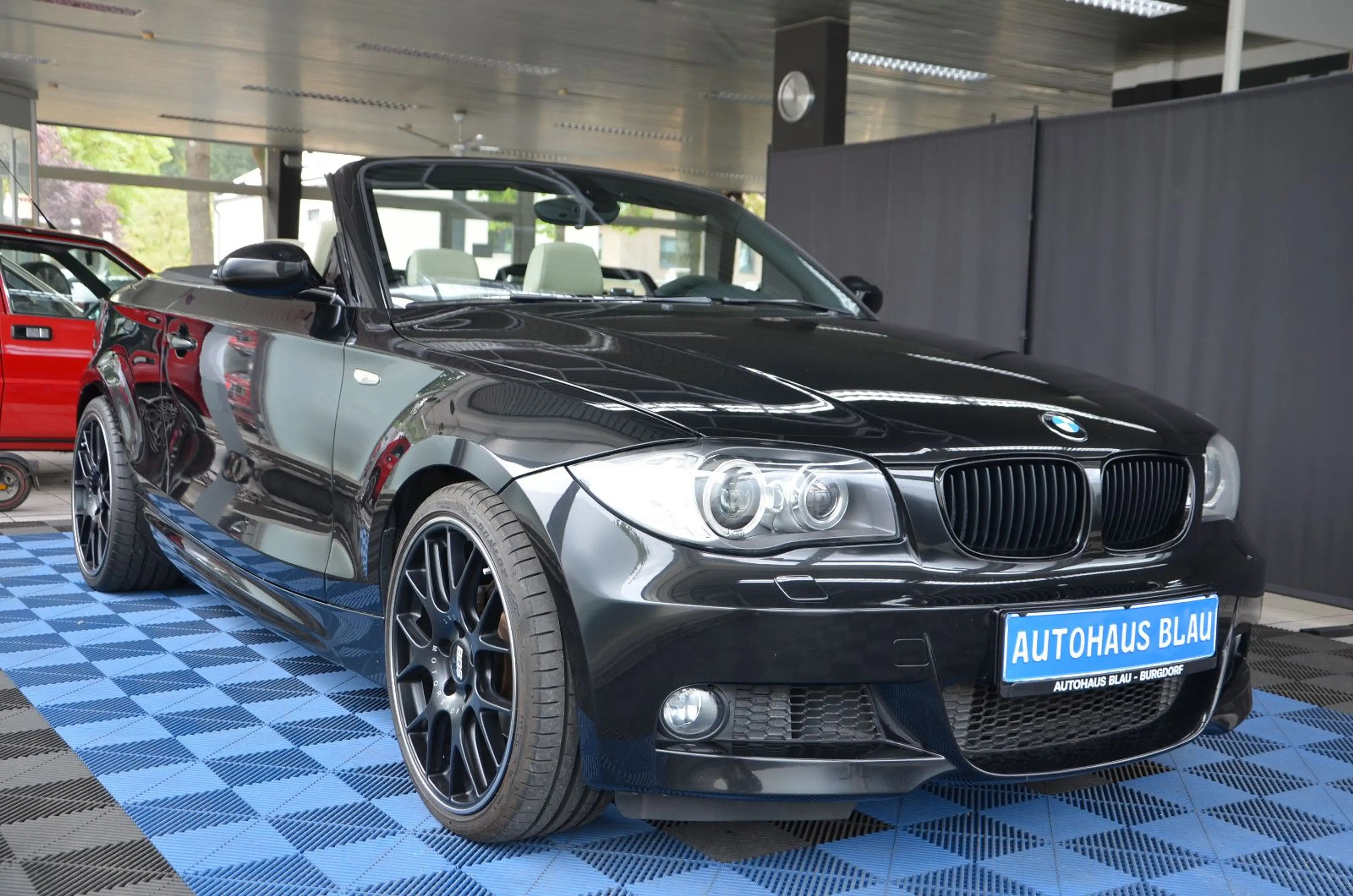 BMW 125 i Cabrio *M SPORTPAKET*LEDER*NAVI*19 ZOLL* — photo 3