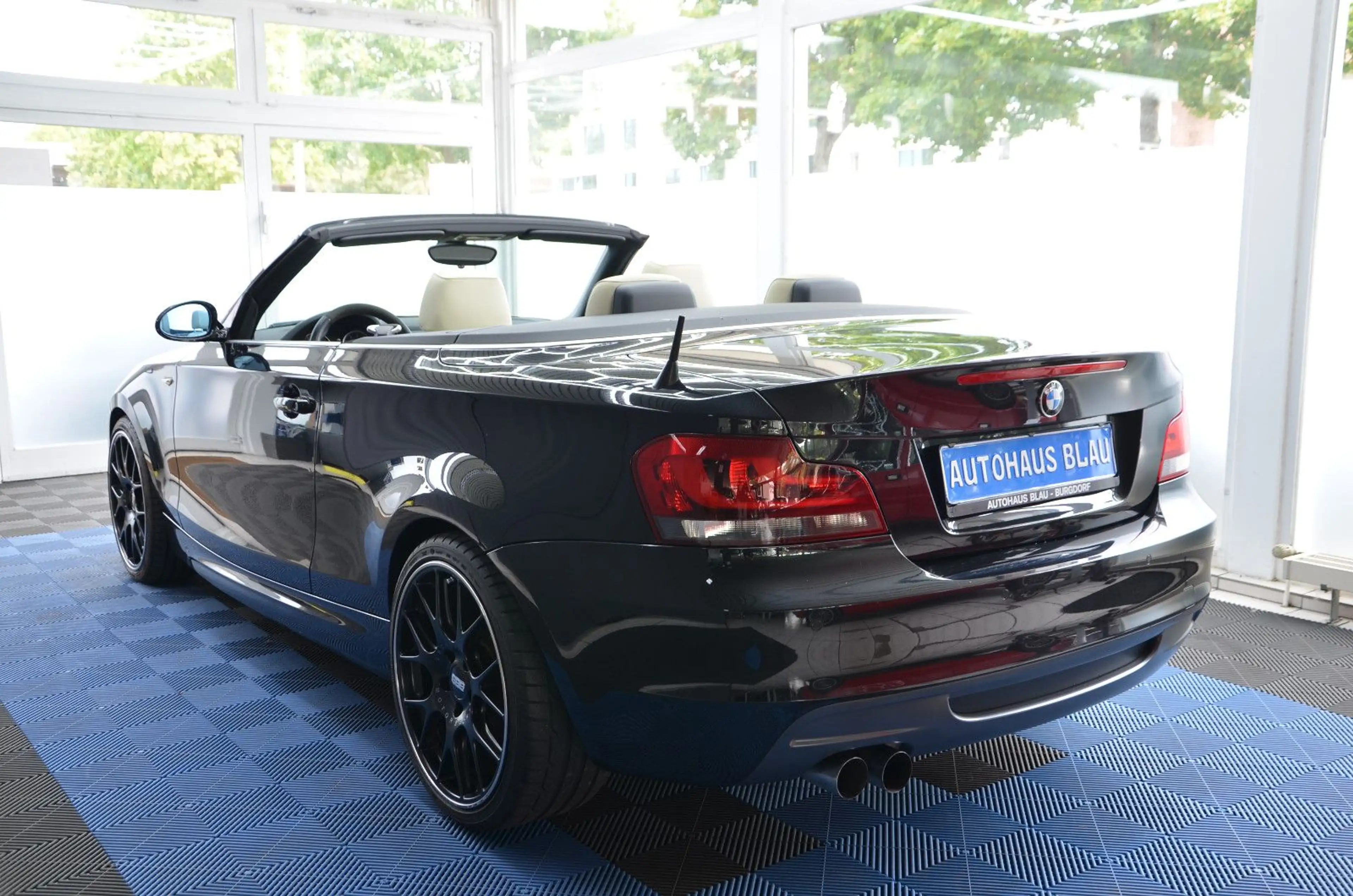 BMW 125 i Cabrio *M SPORTPAKET*LEDER*NAVI*19 ZOLL* — photo 6