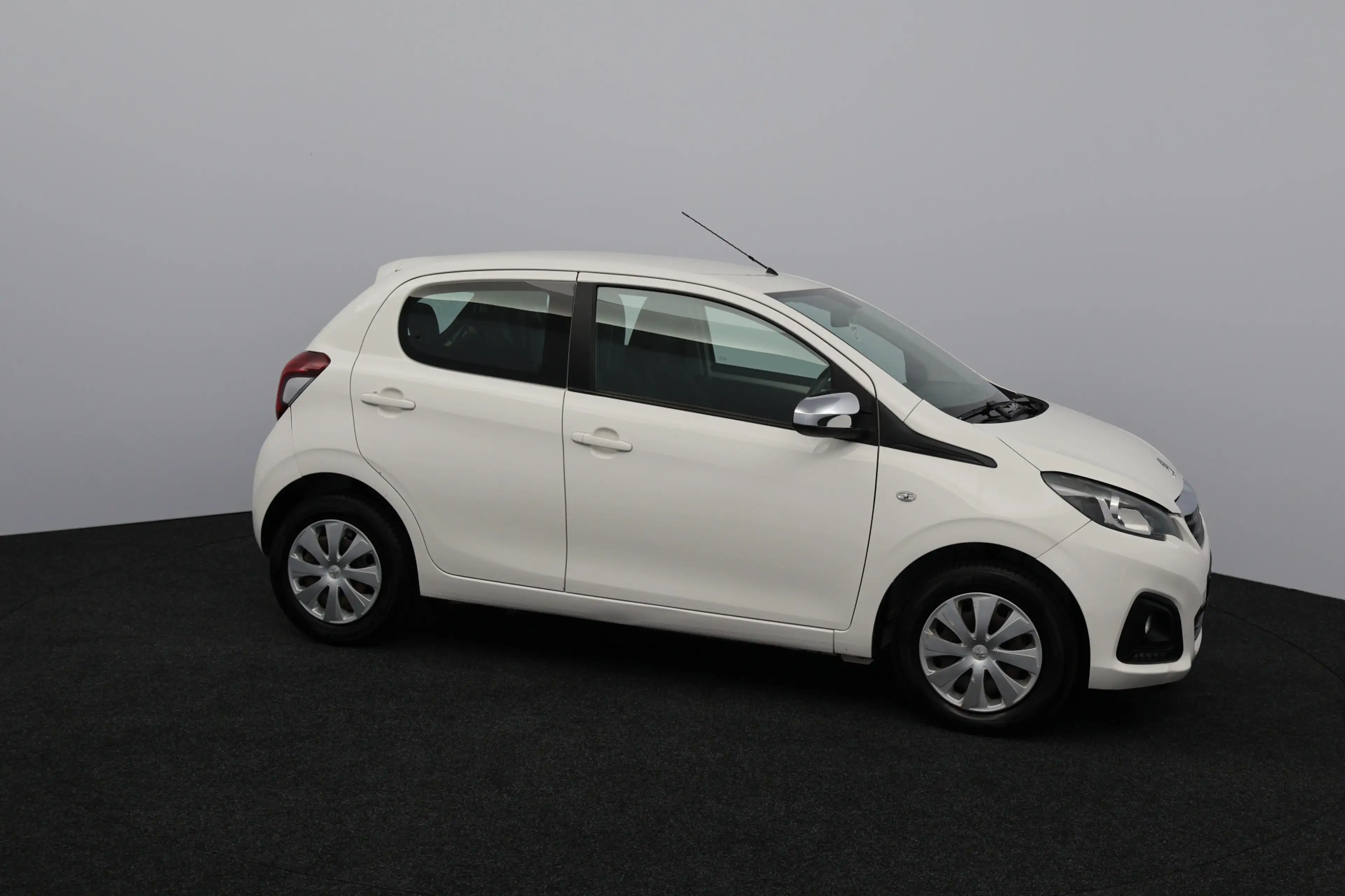Peugeot 108 1.0 e-VTi Blue Lion/ LED Dagrijverl./ Airco!/ Blue — photo 10