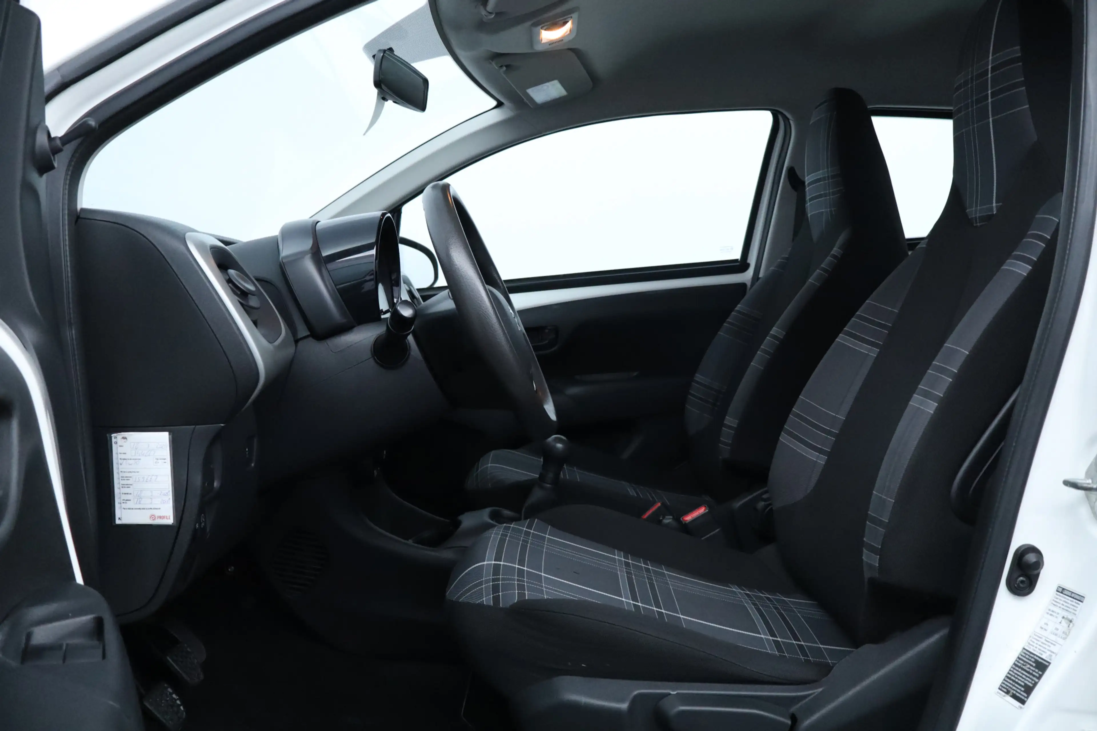 Peugeot 108 1.0 e-VTi Blue Lion/ LED Dagrijverl./ Airco!/ Blue — photo 15