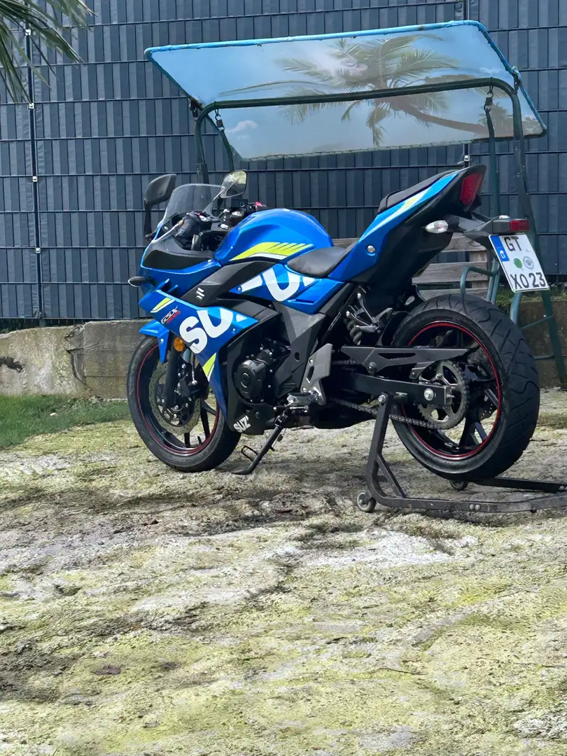Suzuki GSX 250 - 1