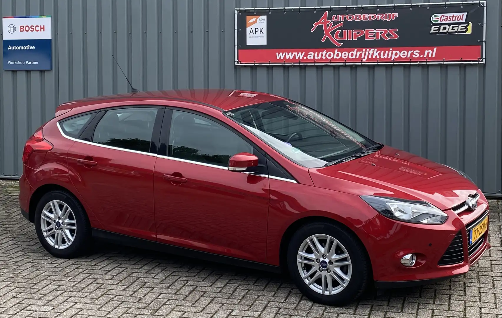 Ford Focus 1.0 EcoBoost Titanium Clima.Cruise.Pdc.Lm.velgen.T Rood - 1