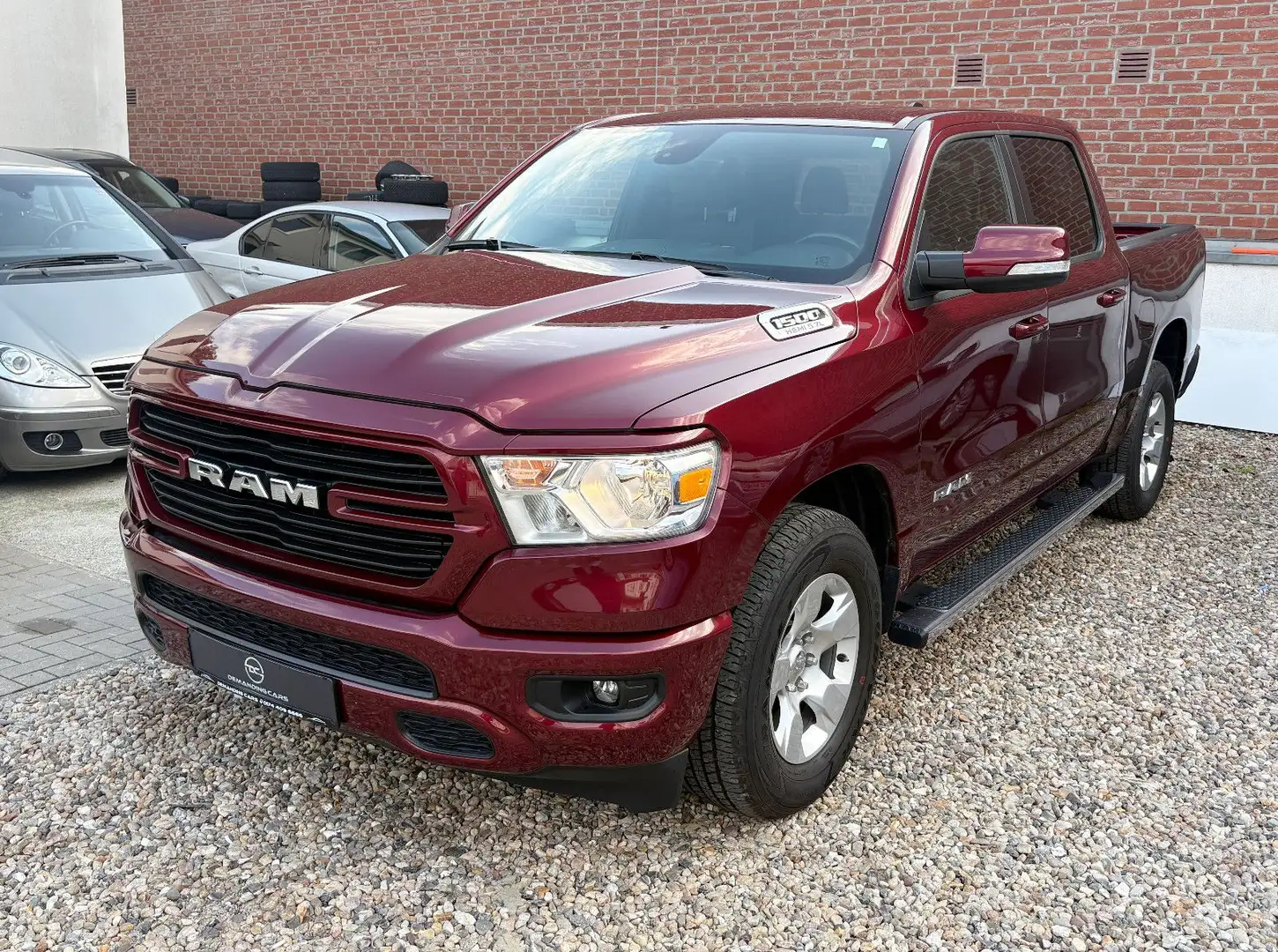 Dodge RAM 1500 BIG HORN 1.Hand Kamera AppleCarplay LPG Rot - 1