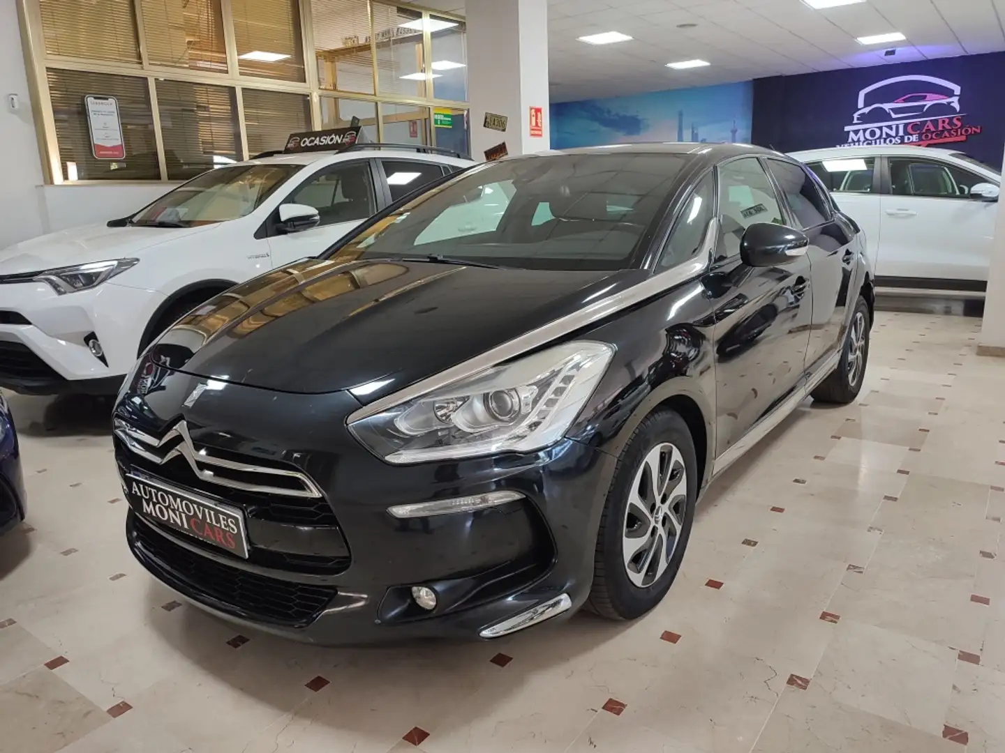 Citroen DS5 1.6e-HDi Design CMP 112 Noir - 1