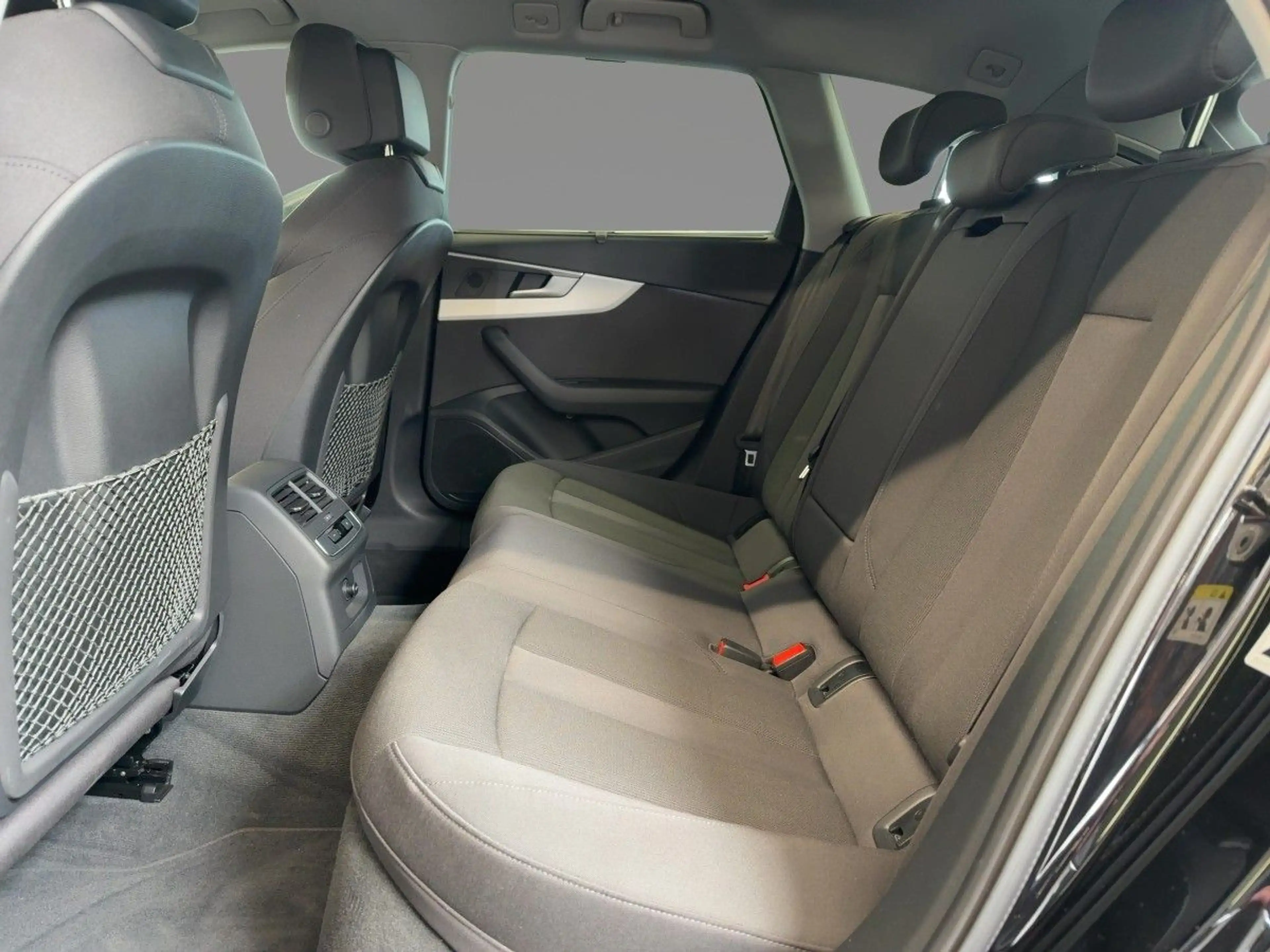 Audi A4 allroad A4 allroad 40 TDI quattro Sitzheizung — photo 9
