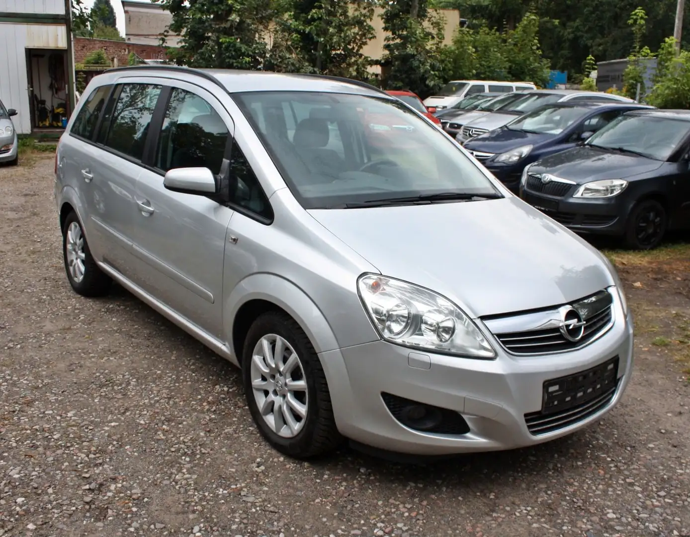 Opel Zafira B Edition / 7 Sitzer / TÜV/AU 08/2027 Argent - 1