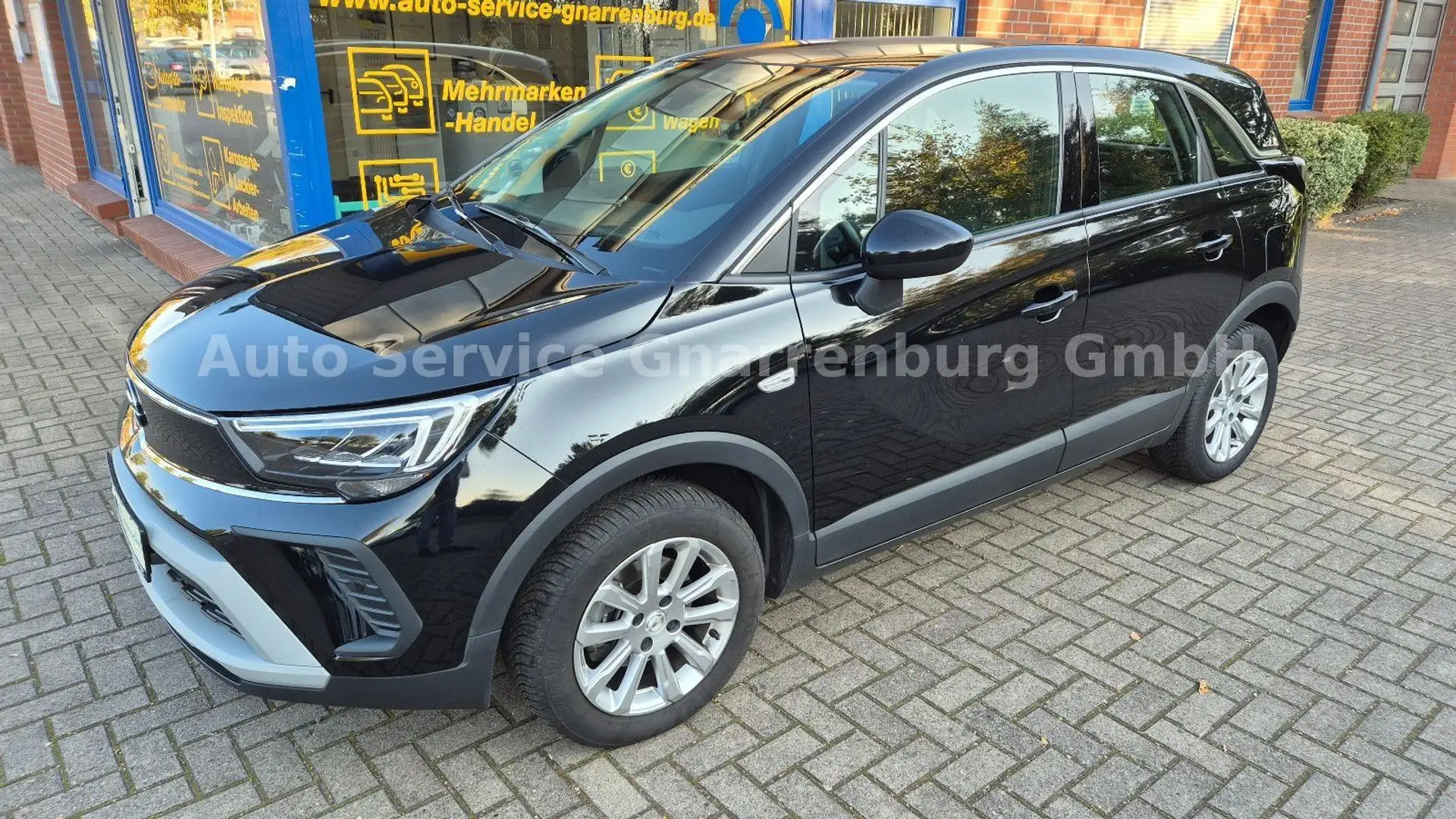 Opel Crossland X Automatik, Ganzjahresreifen Schwarz - 1