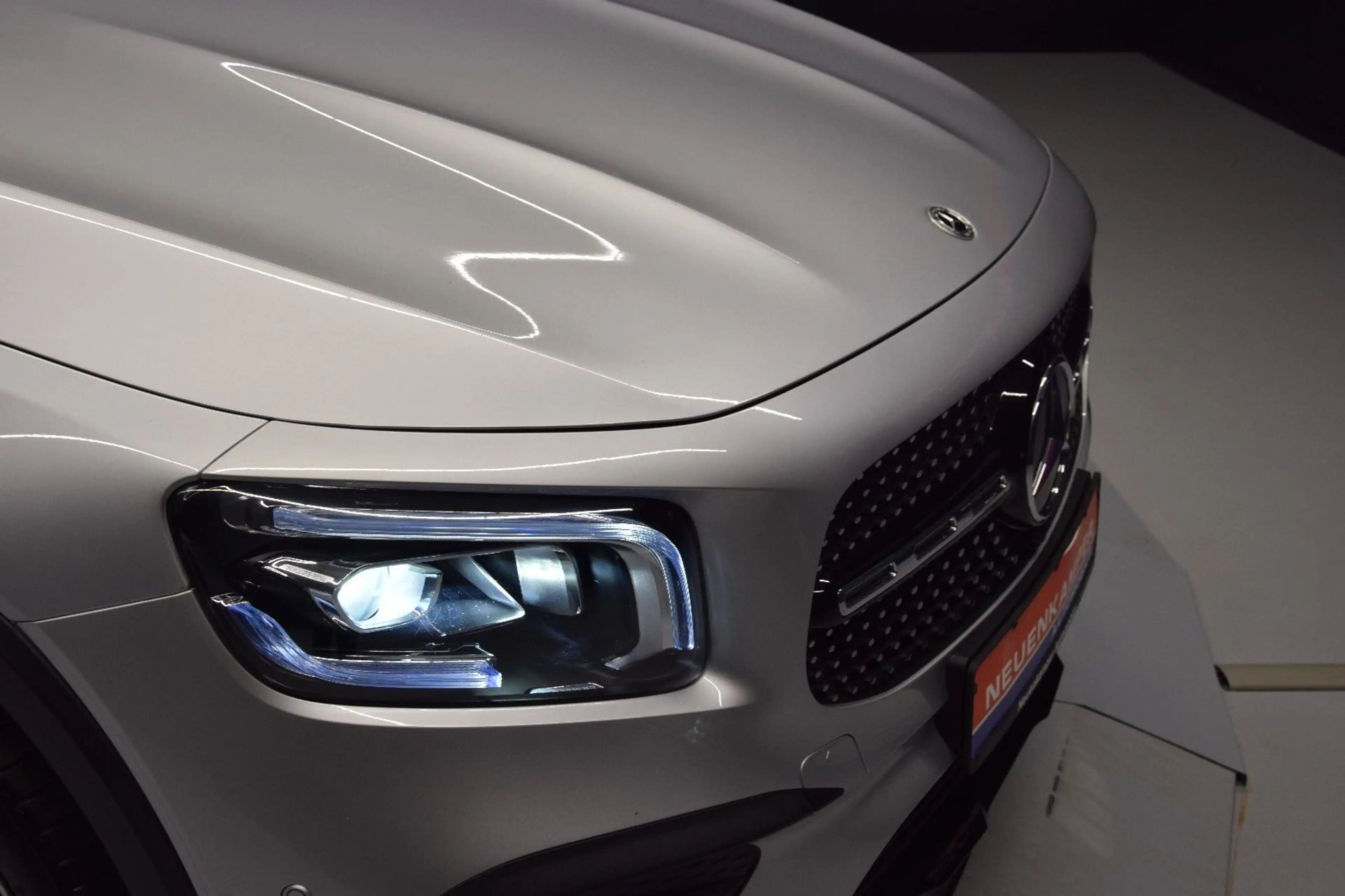 Mercedes-Benz GLB 220 d AMG Line Pano. Kamera LED AHK 20 Zoll — photo 12
