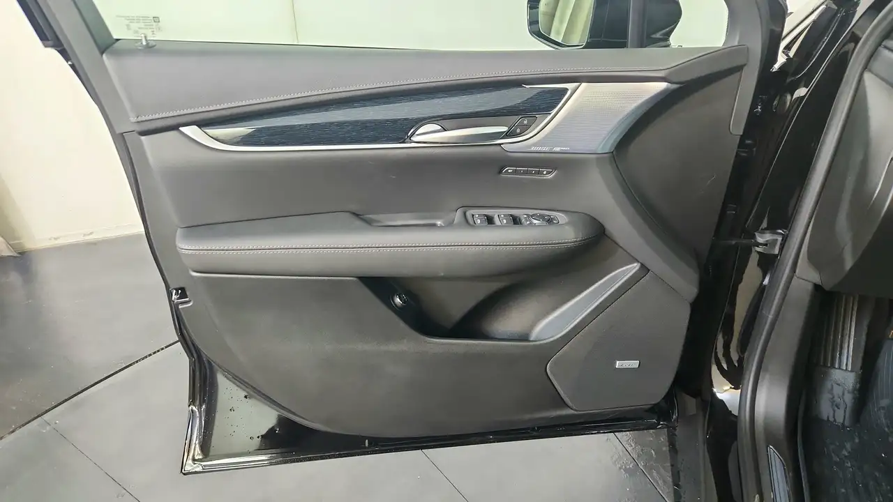Cadillac XT5 снимка Cadillac XT5
