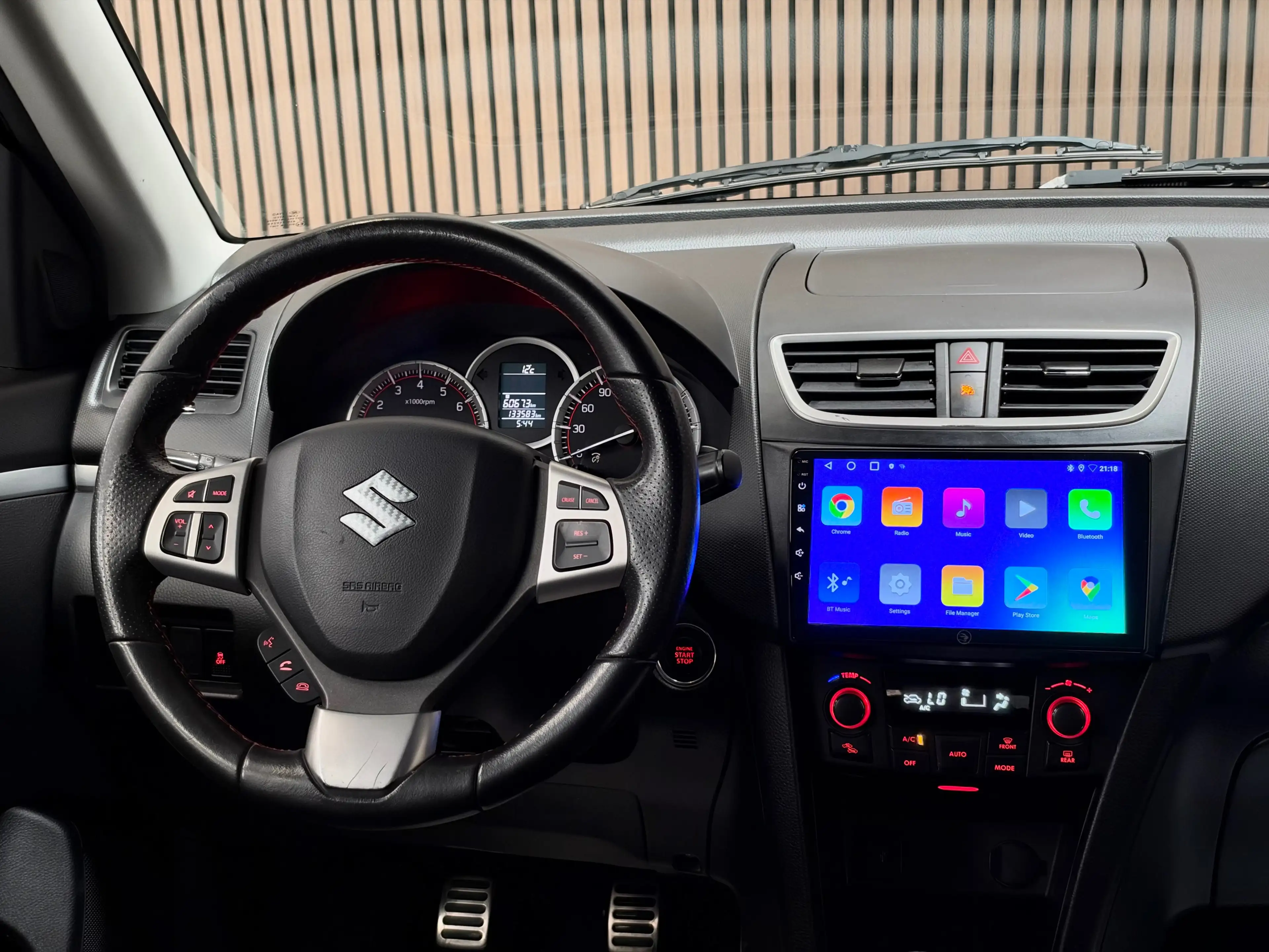 Suzuki Swift Swift Sport 1.6i — photo 13