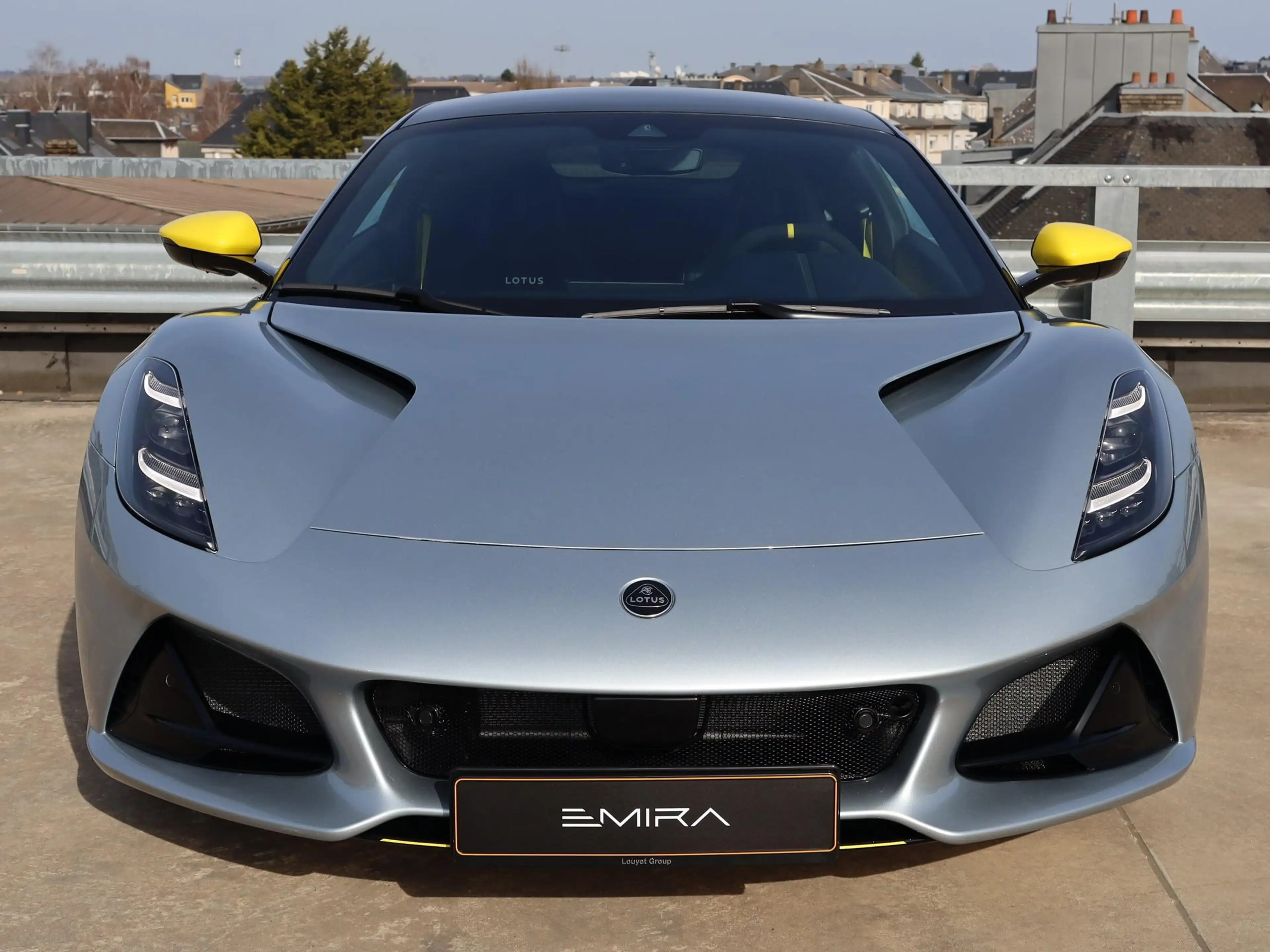 Lotus Emira Turbo SE Racing Line — photo 2