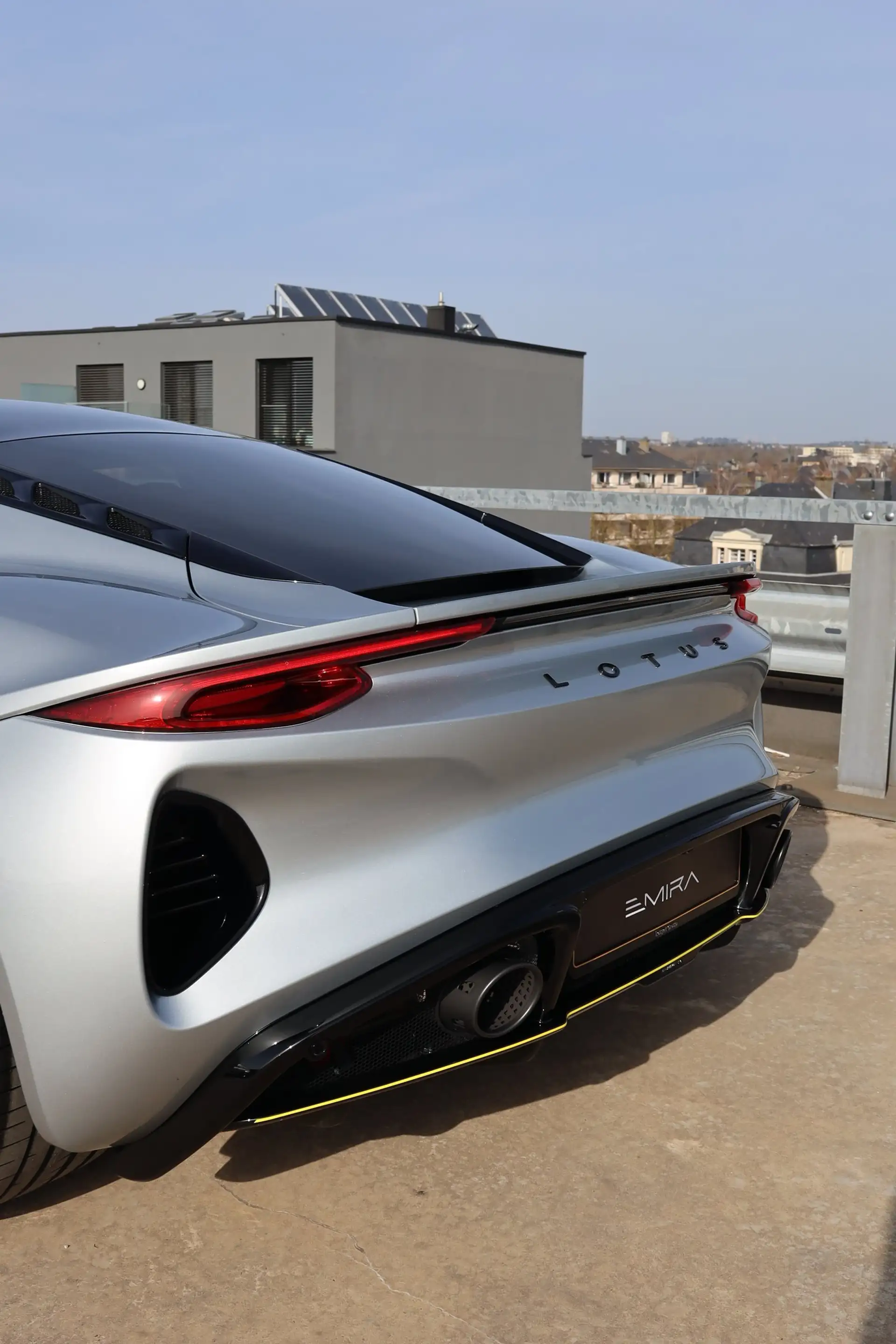 Lotus Emira Turbo SE Racing Line — photo 13