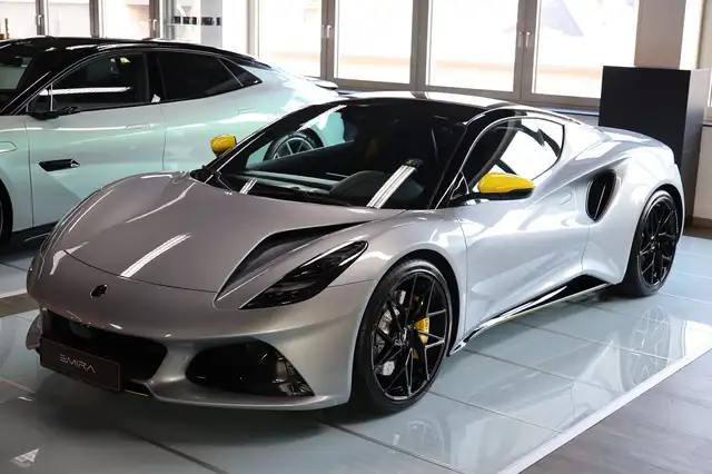 Lotus Emira Turbo SE Racing Line