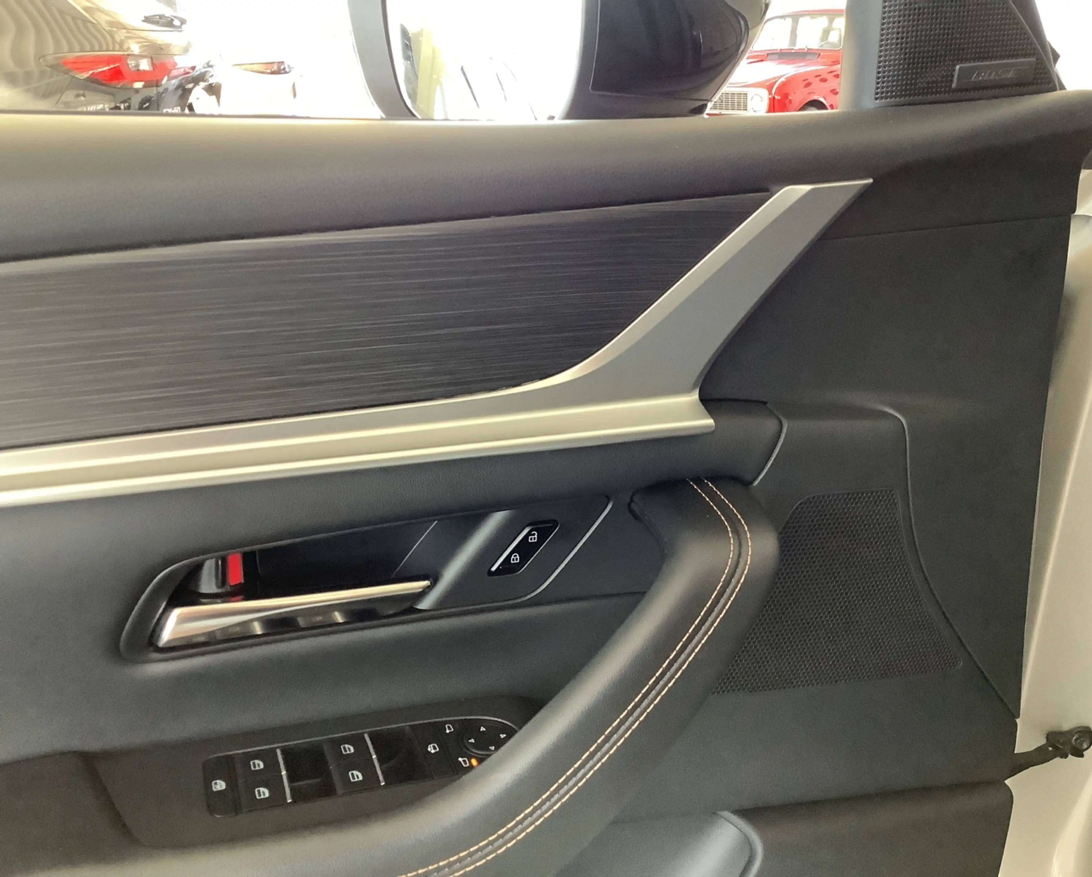 Mazda CX-60 5WGN 2.5L e-SKYACTIV PHEV 327ps 8AT AWD Homura Plu — photo 14