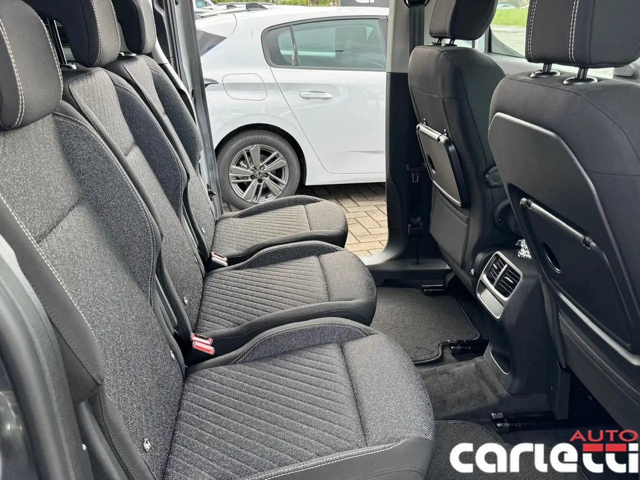 Peugeot Rifter 1.5 BlueHDi 100cv S&S Allure Standard 8ANNI DI GARANZIA 13