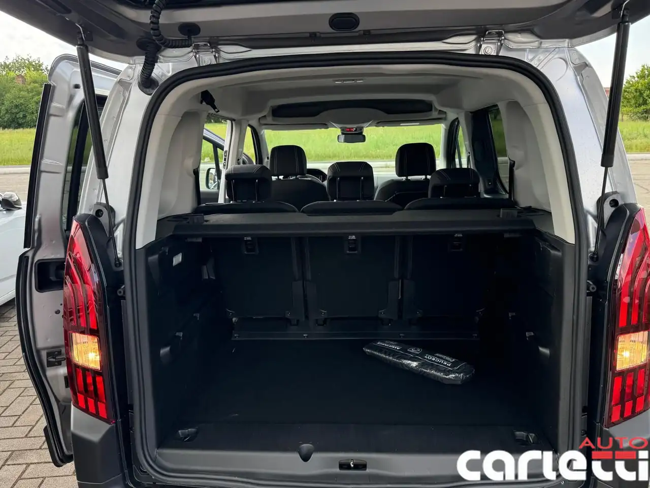 Peugeot Rifter 1.5 BlueHDi 100cv S&S Allure Standard 8ANNI DI GARANZIA 16