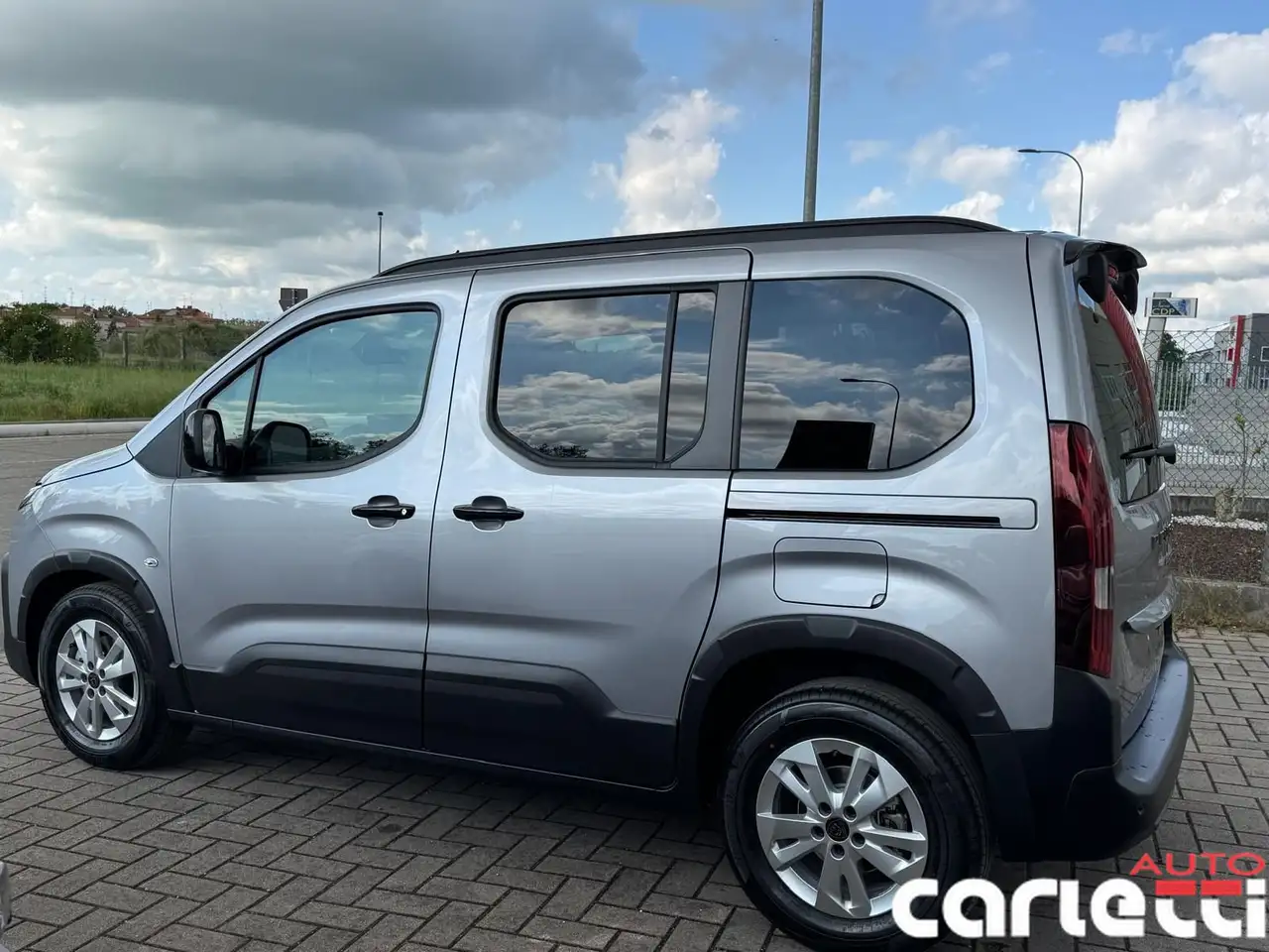 Peugeot Rifter 1.5 BlueHDi 100cv S&S Allure Standard 8ANNI DI GARANZIA 4