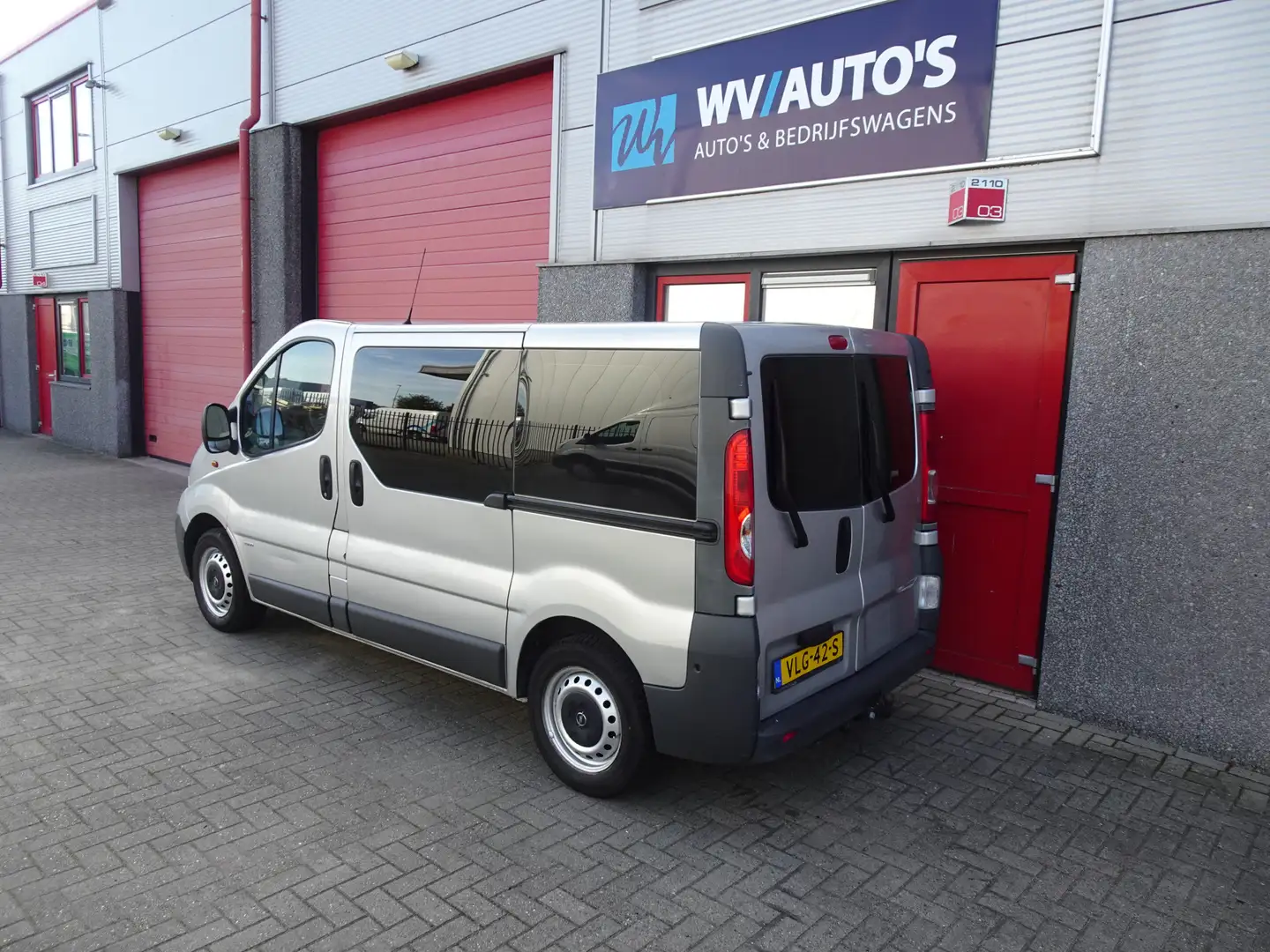 Opel Vivaro 2.0i L1H1 2 schuifdeur 3 zits airco milieuzone vri Gris - 2