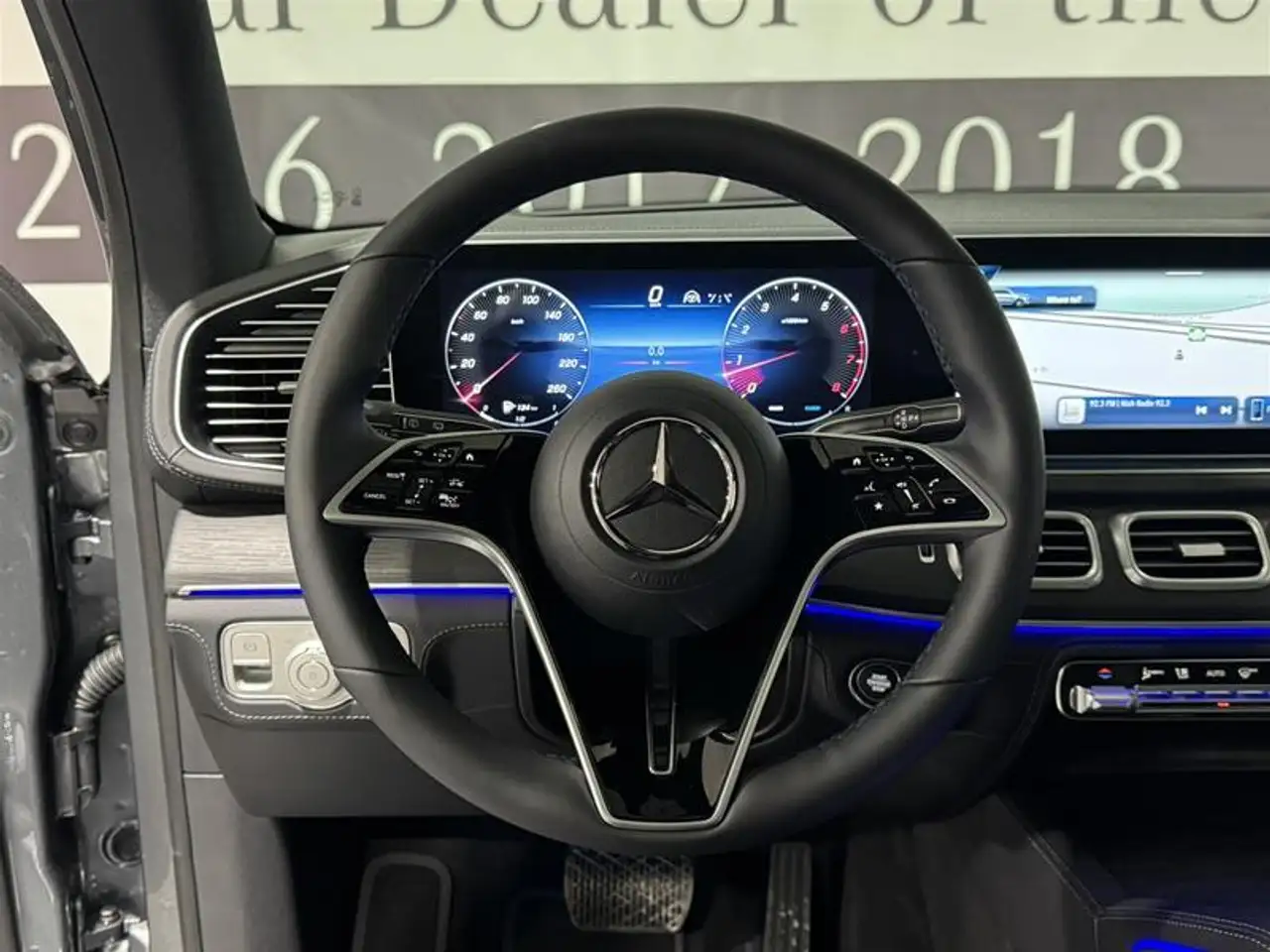 Mercedes-Benz GLE снимка Mercedes-Benz GLE