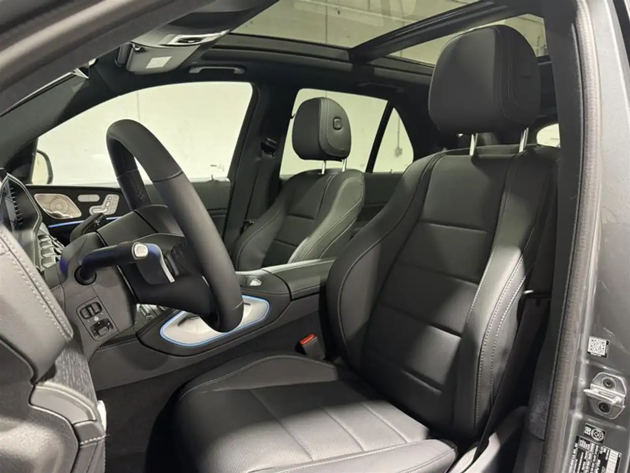 Mercedes-Benz GLE снимка Mercedes-Benz GLE