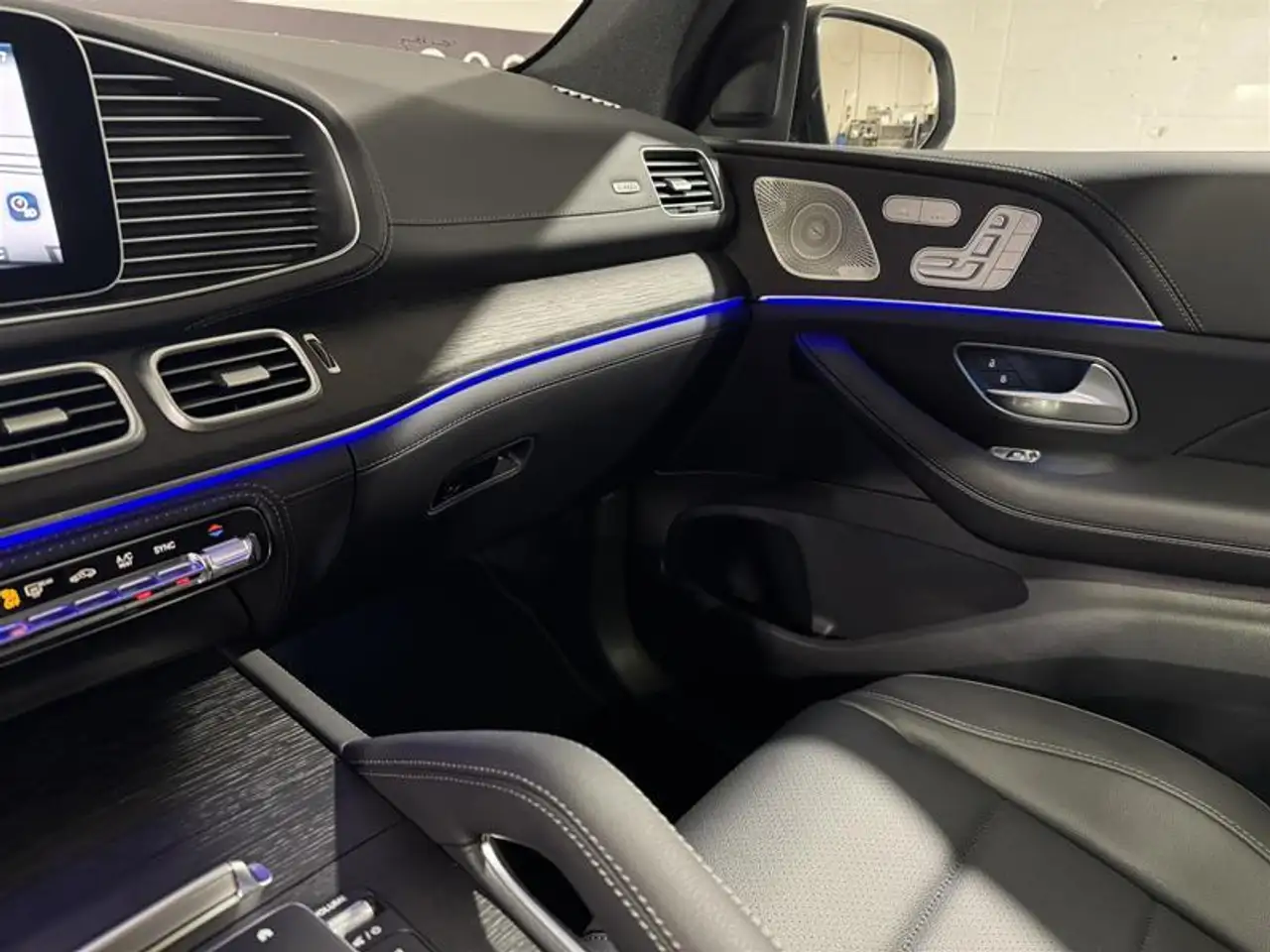Mercedes-Benz GLE снимка Mercedes-Benz GLE