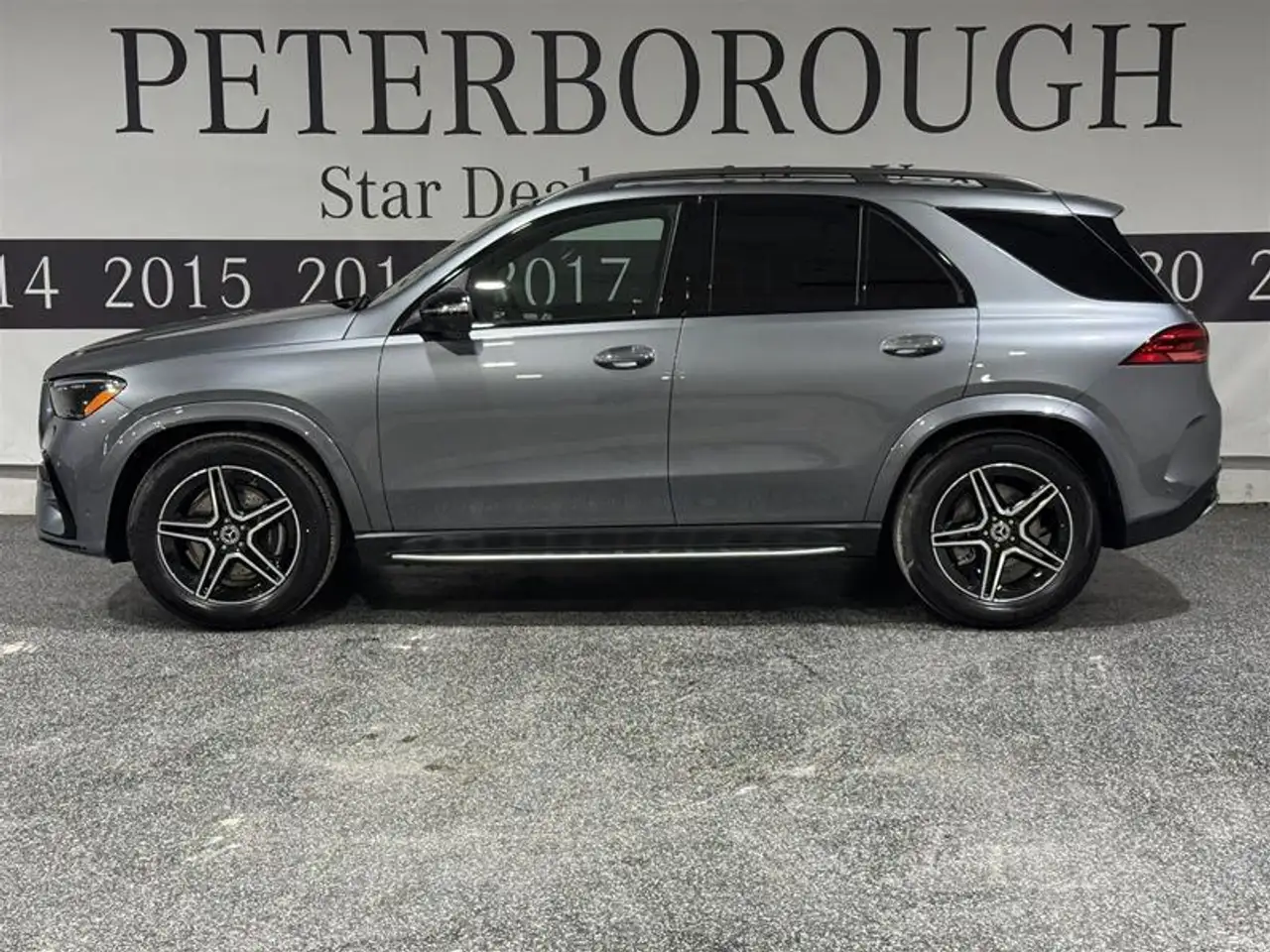 Mercedes-Benz GLE снимка Mercedes-Benz GLE