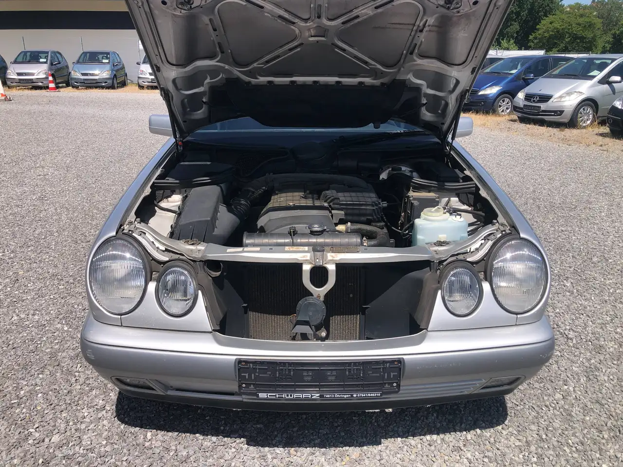 Mercedes-Benz E 200 CLASSIC*AHK*SHD*2.Hand*, foto 3