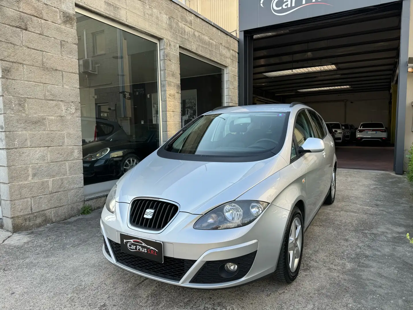 SEAT Altea XL Altea 1.6 tdi cr Zilver - 1