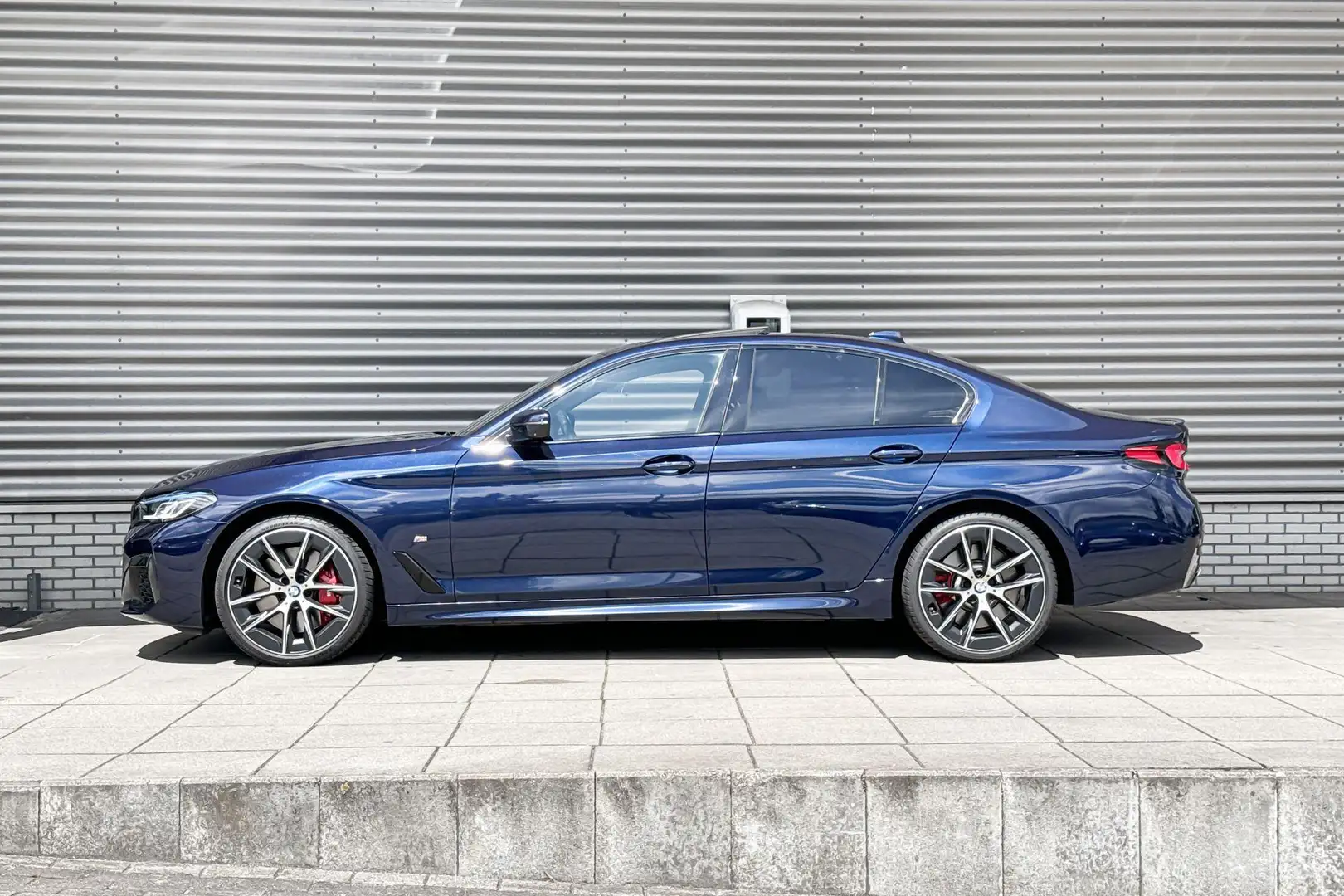 BMW 540 5 Serie Sedan 540i xDrive High Executive / M Sport Azul - 2