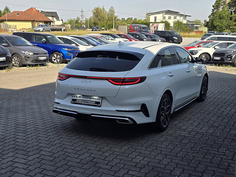 Kia ProCeed / pro_cee'd ProCeed 1.5 T-GDI Mild-Hybrid GT-Line — photo 3