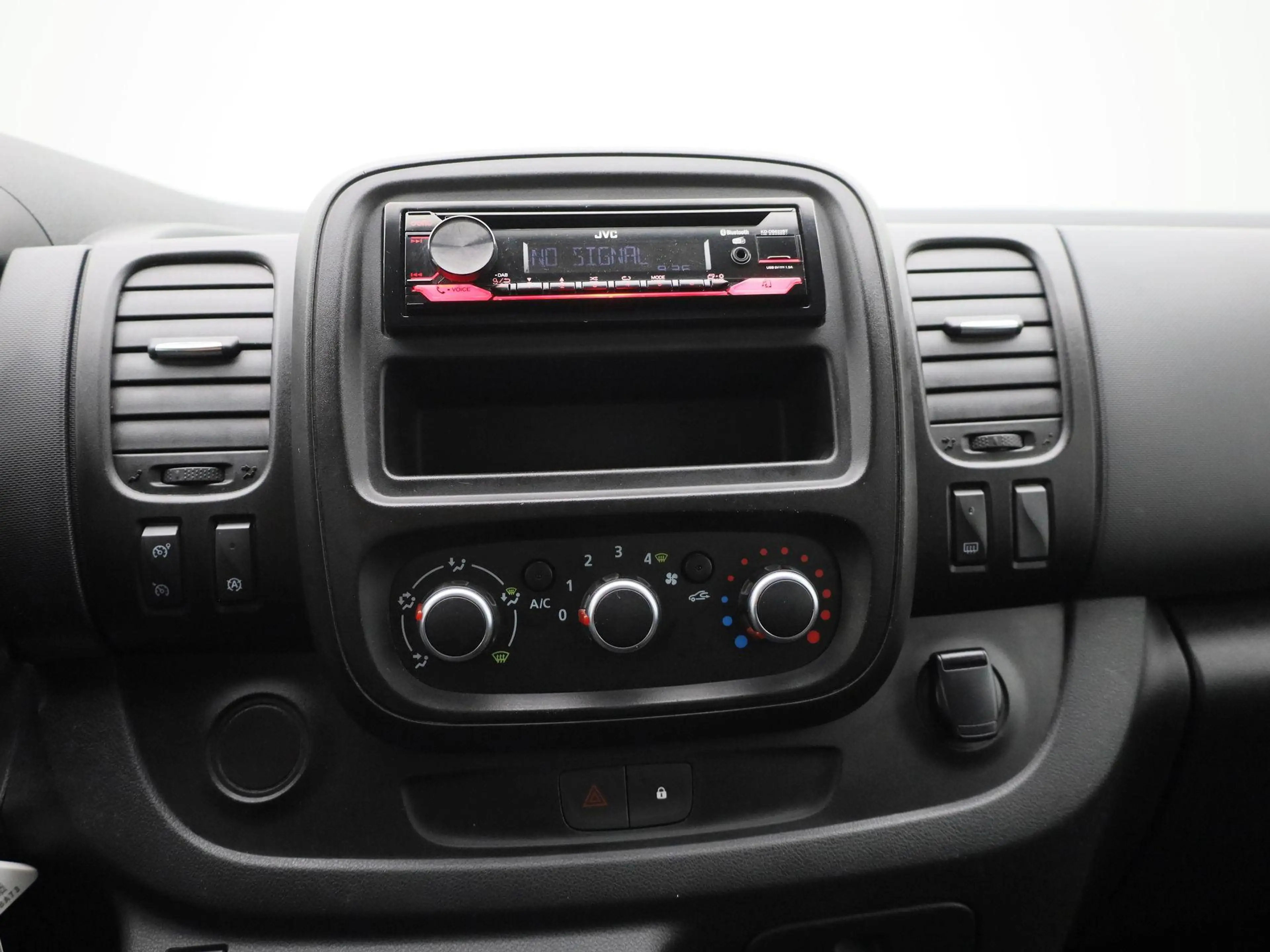 Renault Trafic 2.0 dCi 120 T29 L2H1 Comfort | Imperial met ladder — photo 9