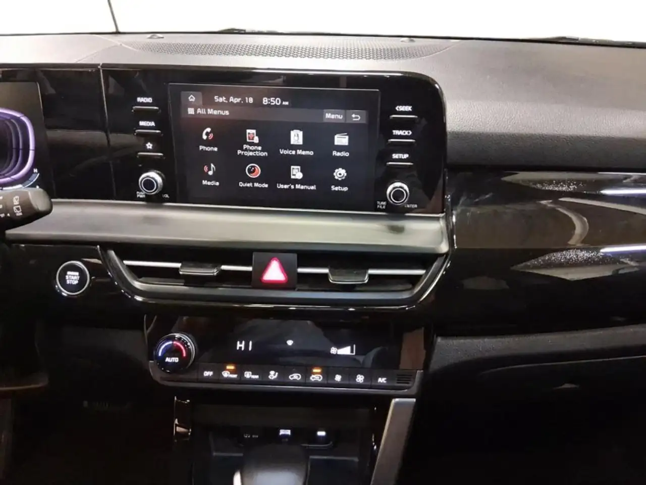 Kia Seltos снимка Kia Seltos