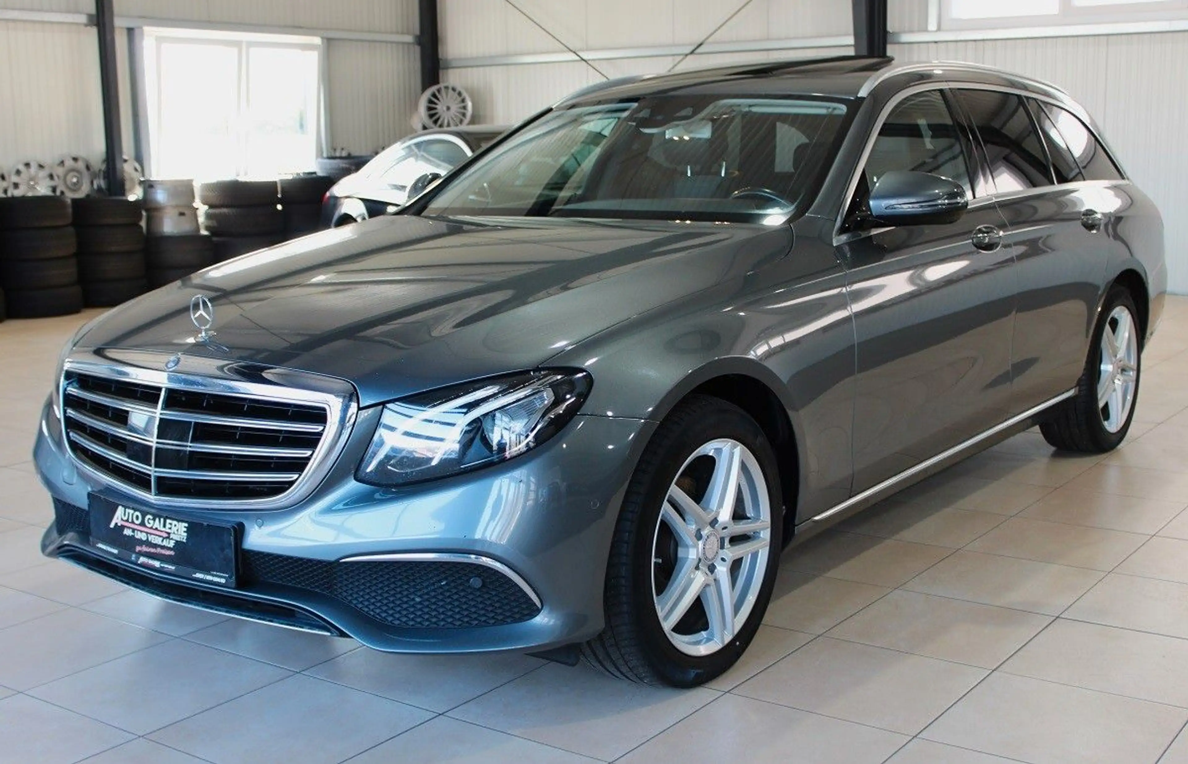 Mercedes-Benz E 220 E T-Modell AVANTGARDE-EXCLUSIVE*Automatik* — photo 7
