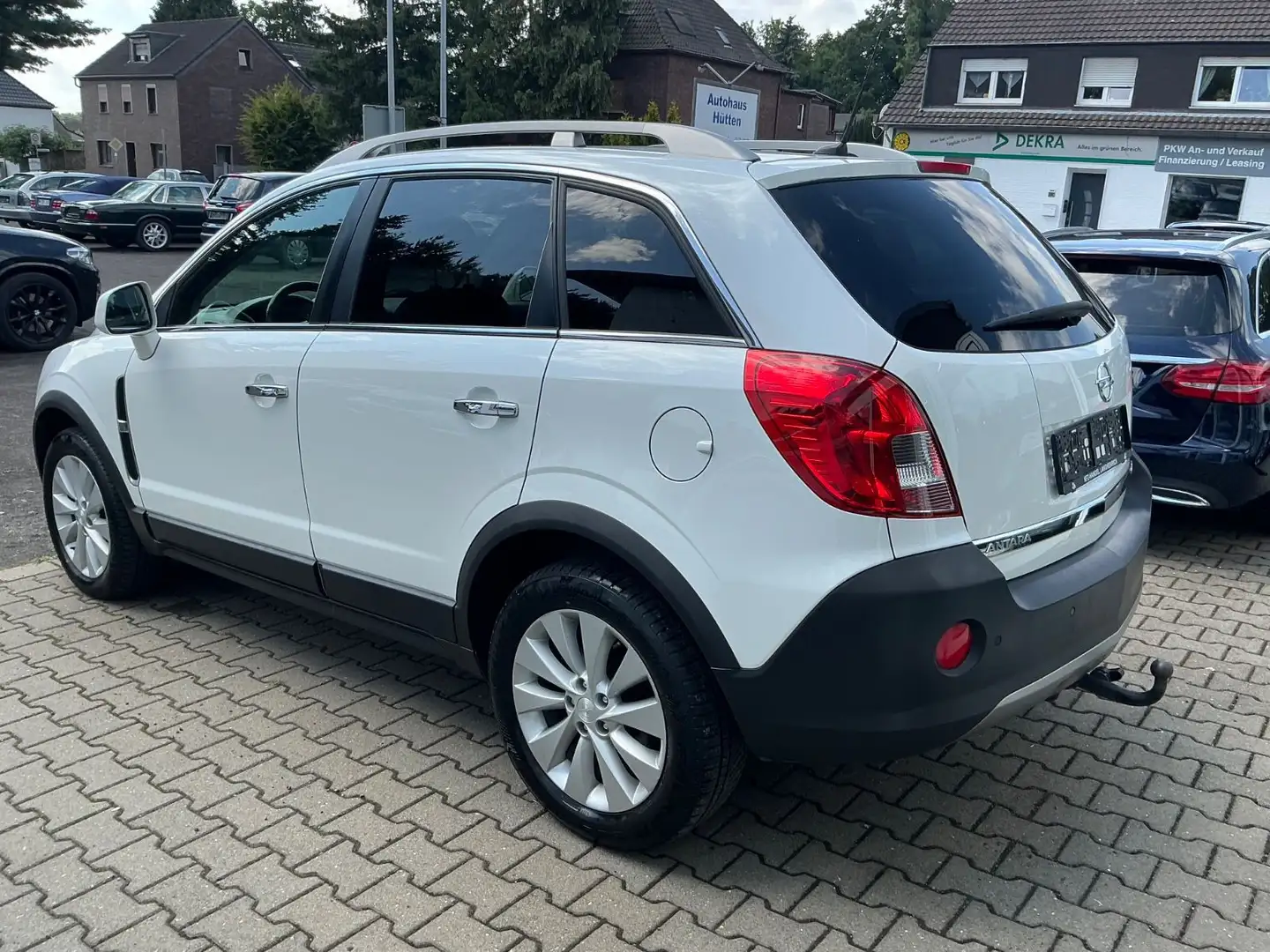 Opel Antara Cosmo 4x4 AHK Navi Xenon Scheckheft Blanc - 2