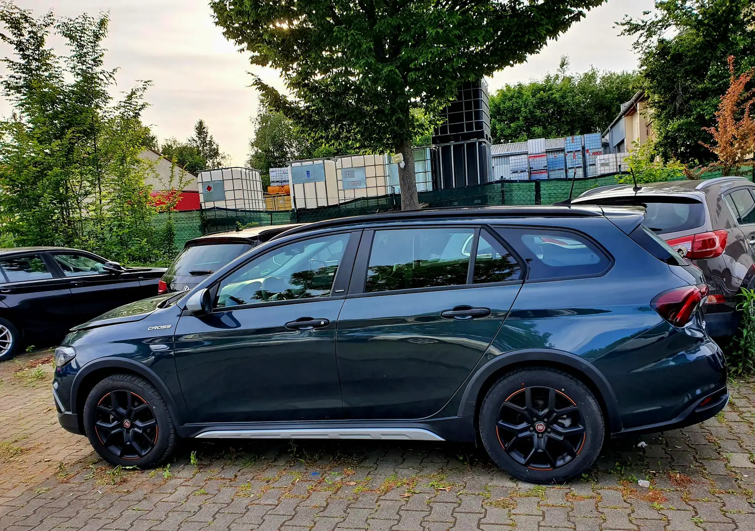 Fiat Tipo Garmin.CROSS.HYBRID.Automatik - 2