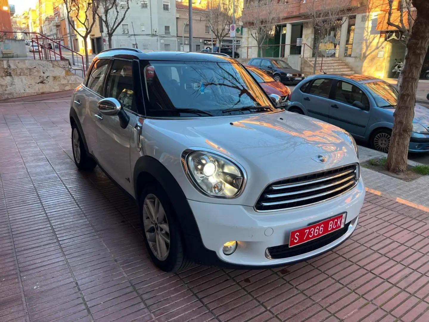 MINI Cooper Countryman D ALL4 Blanco - 1