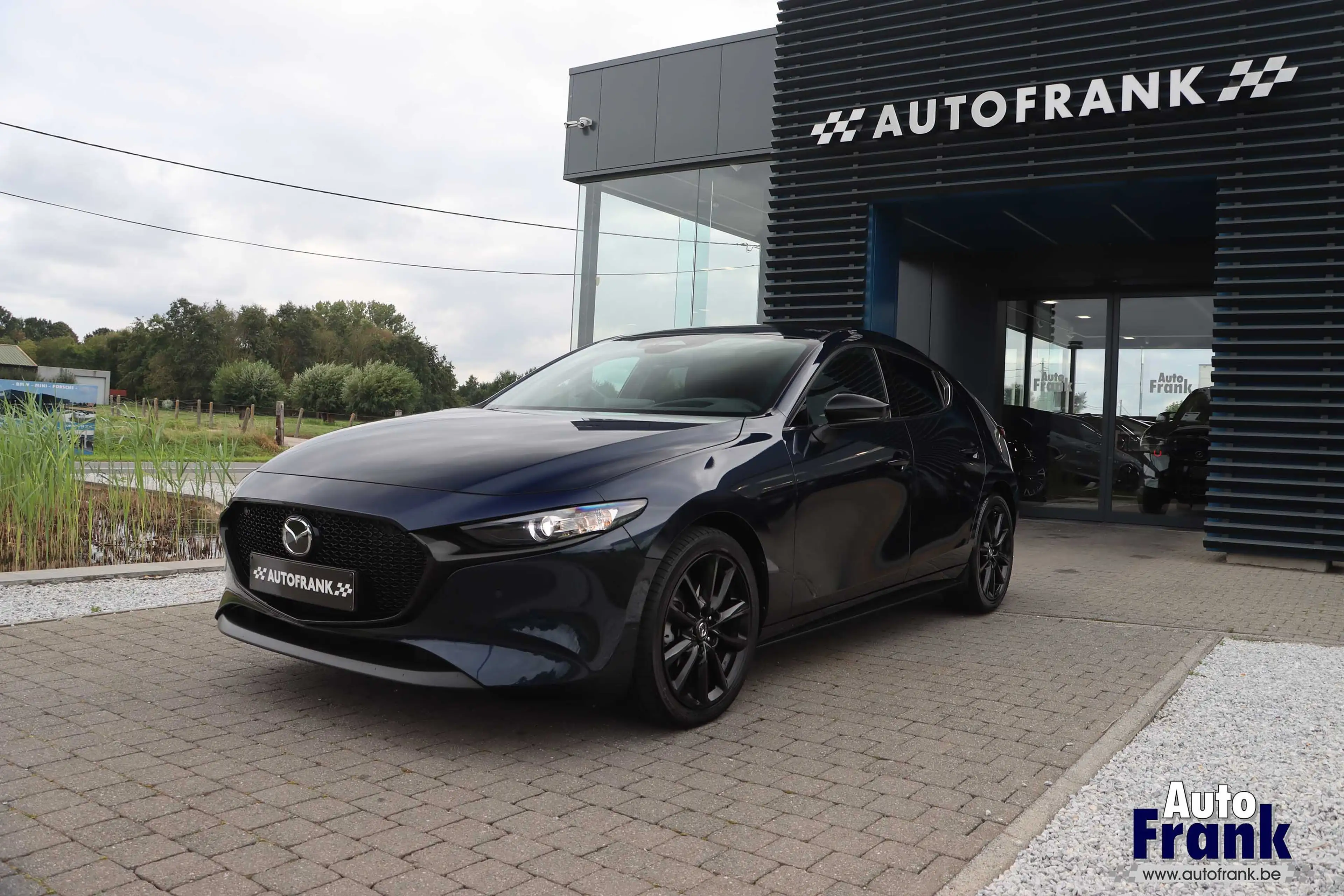 Mazda 3 HOMURA / AUTOMAAT / VERW ZETL / CAM / PDC V+A / — photo 3