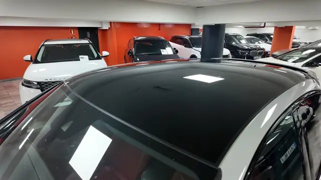 Porsche Cayenne view 14